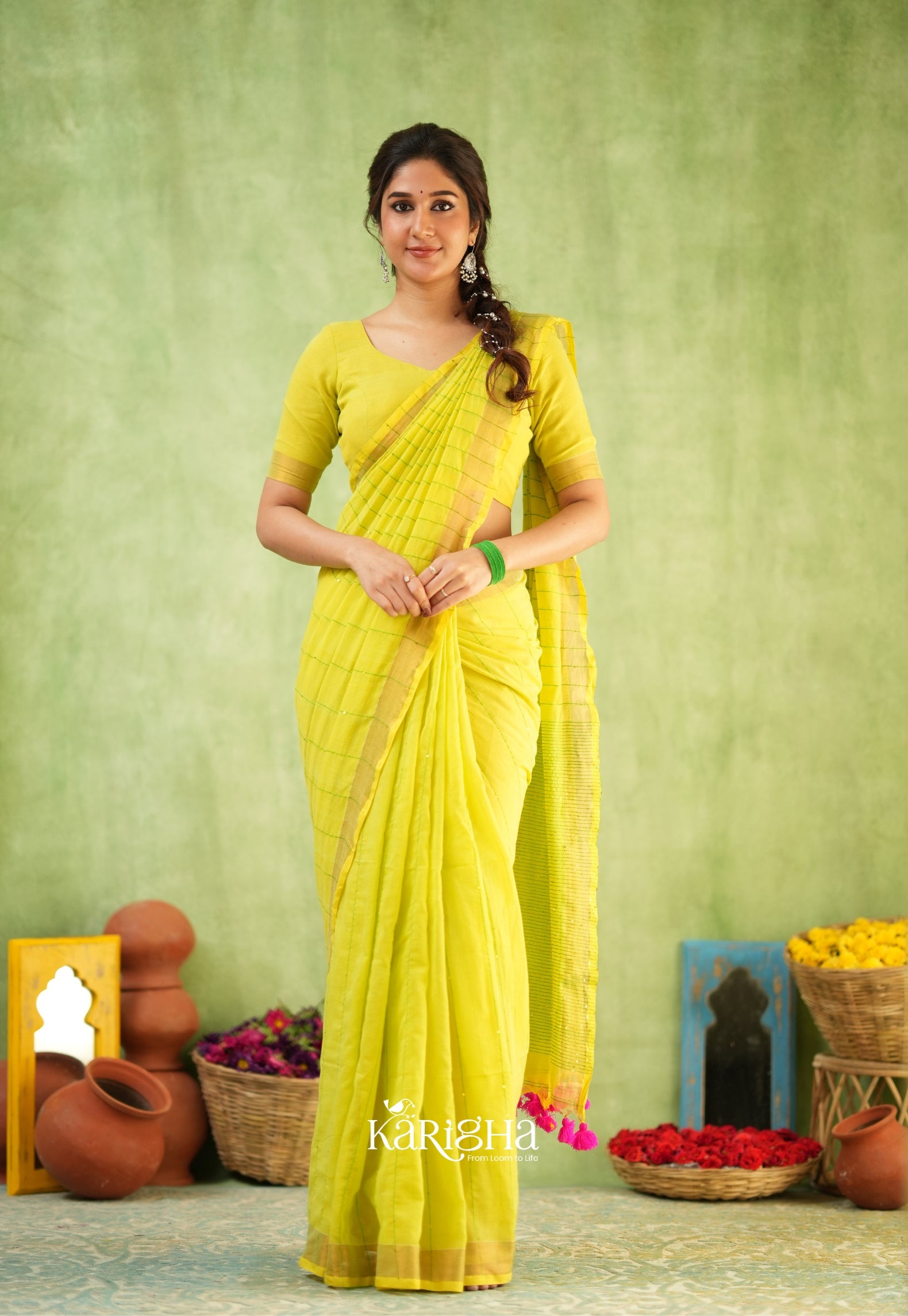 Sitaara Mul Handwoven Sequin Saree – Soft & Elegance