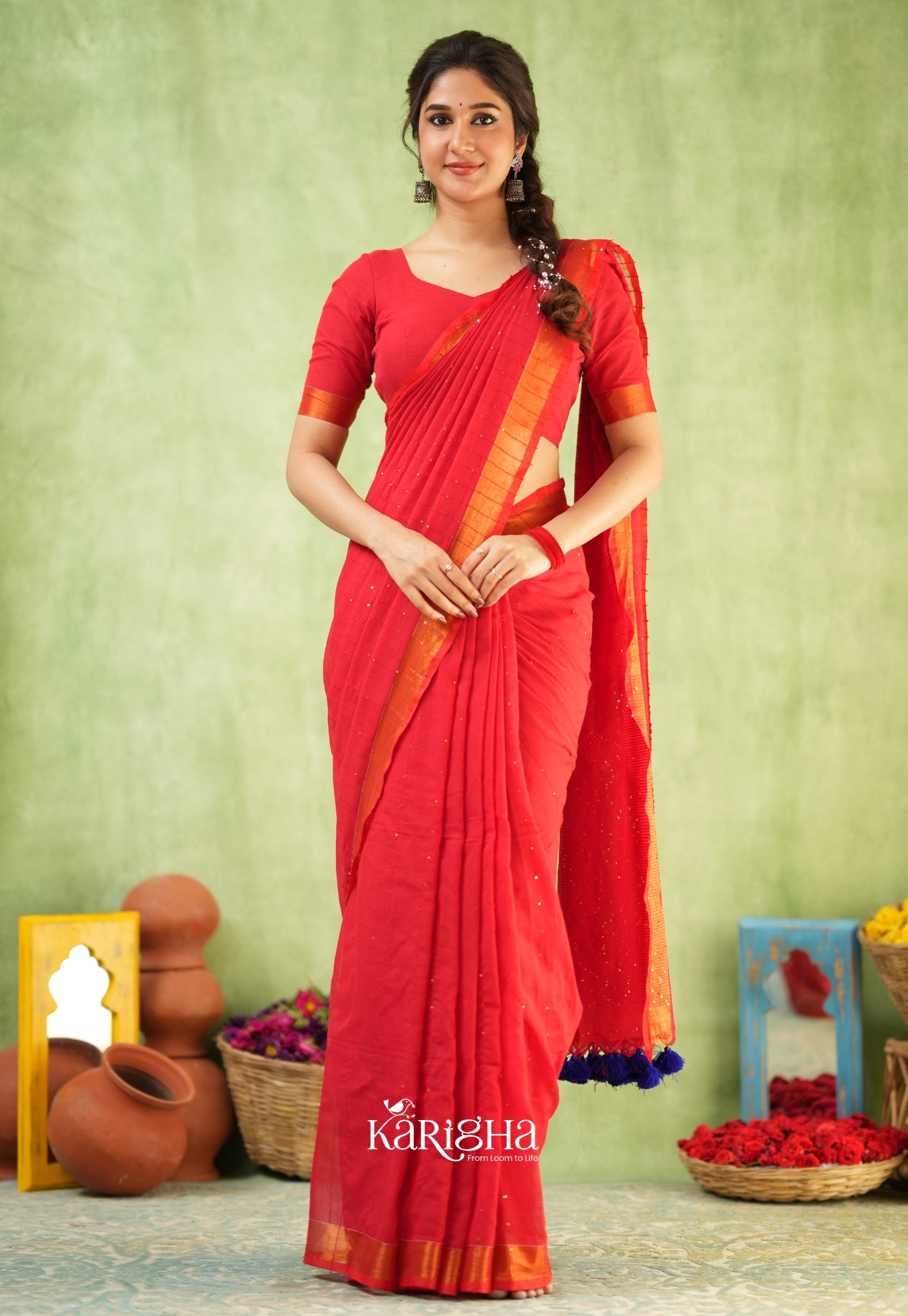 Sitaara Mul Handwoven Sequin Saree – Soft & Elegance