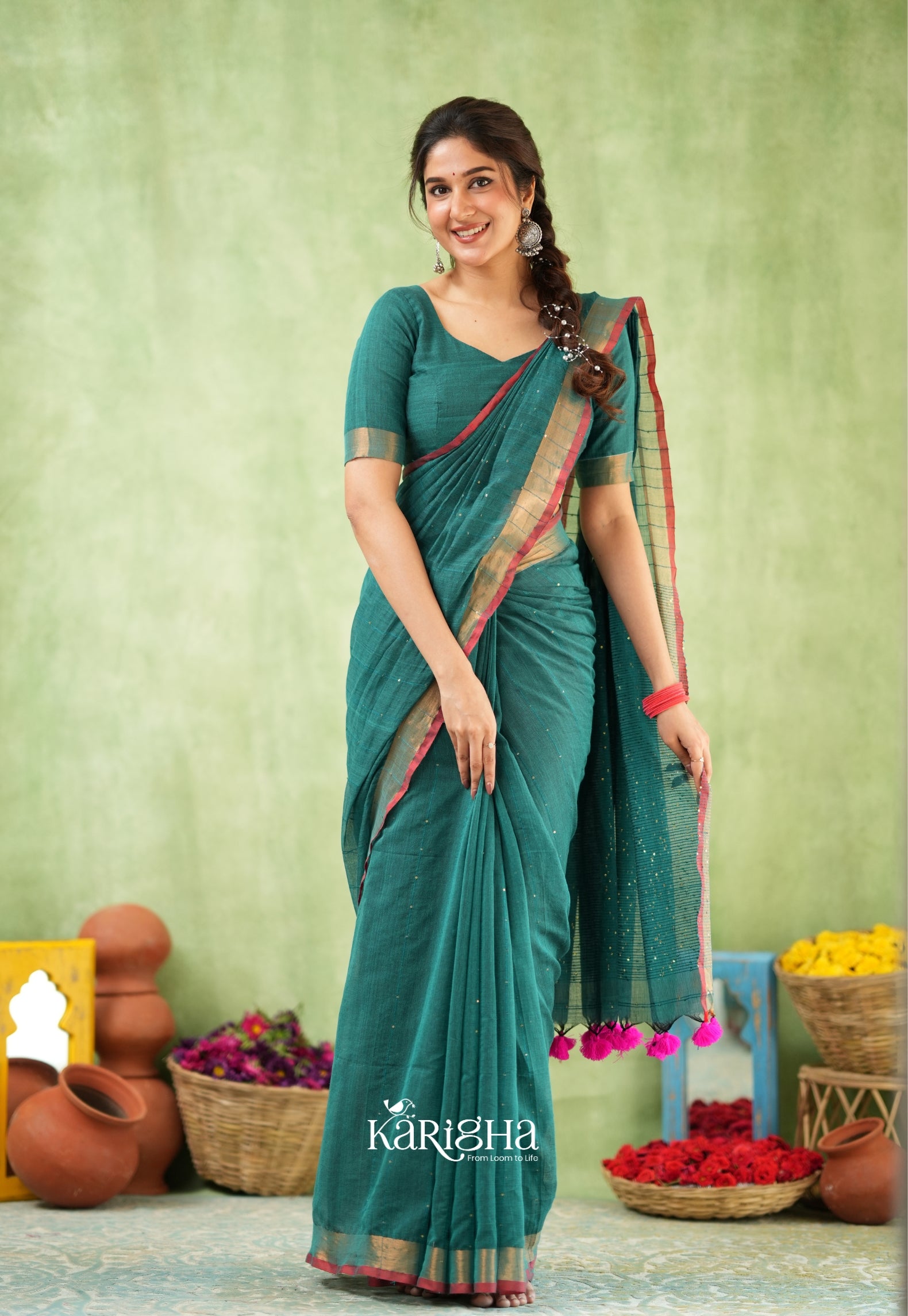 Sitaara Mul Handwoven Sequin Saree – Soft & Elegance