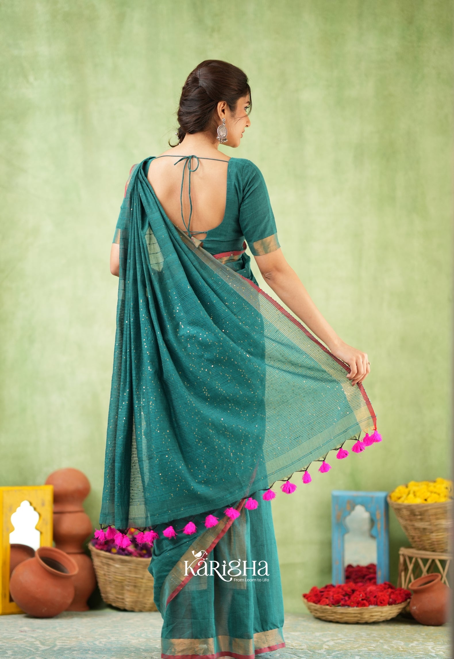 Sitaara Mul Handwoven Sequin Saree – Soft & Elegance
