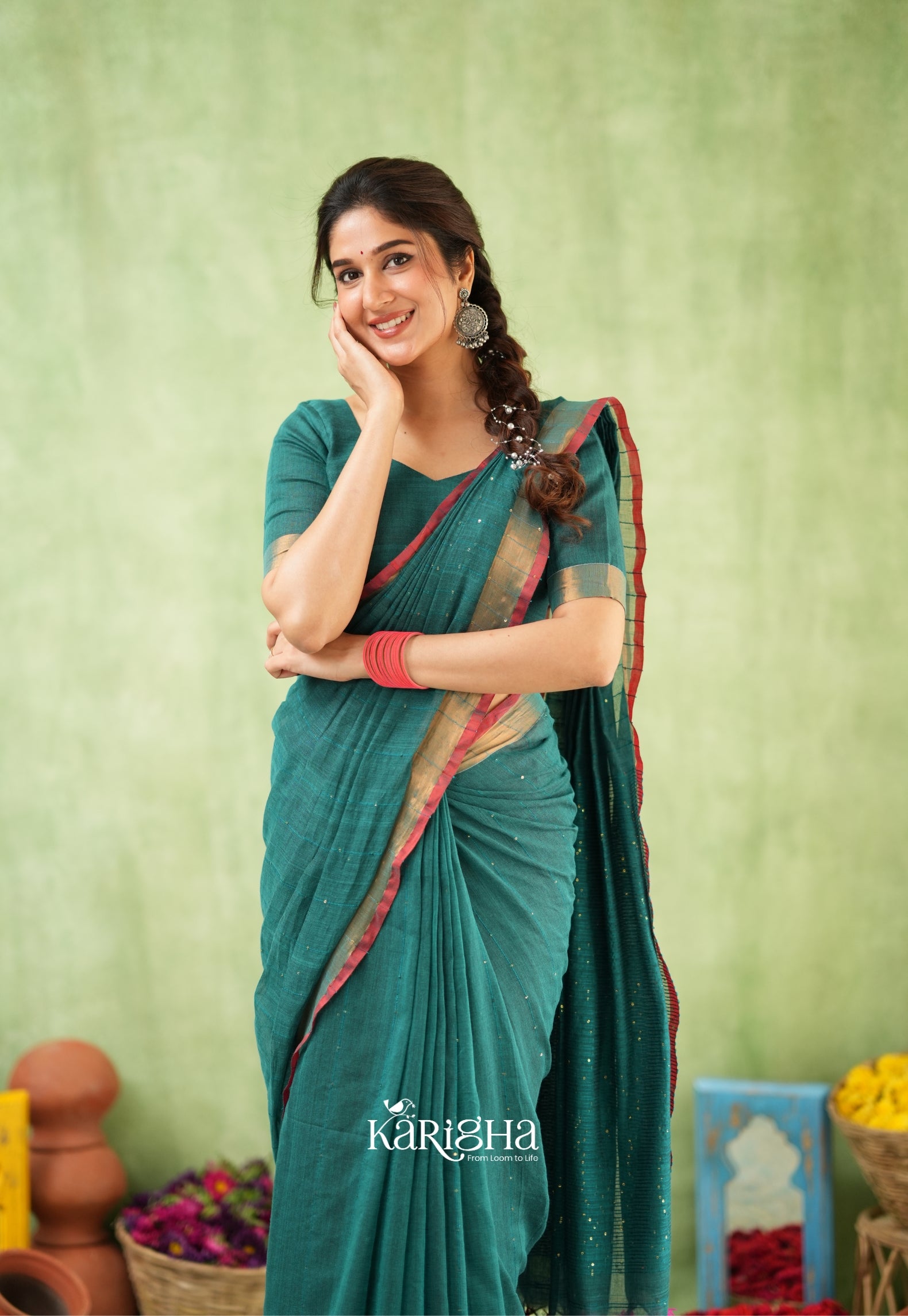 Sitaara Mul Handwoven Sequin Saree – Soft & Elegance