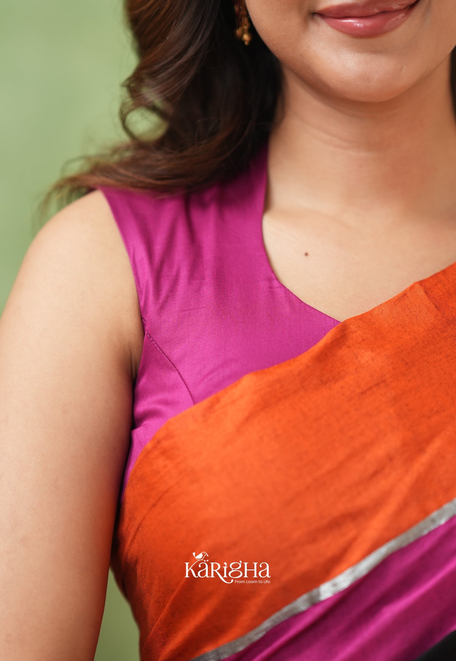 Midnight Ember – Black Mul Cotton Saree with Sunset Tassels