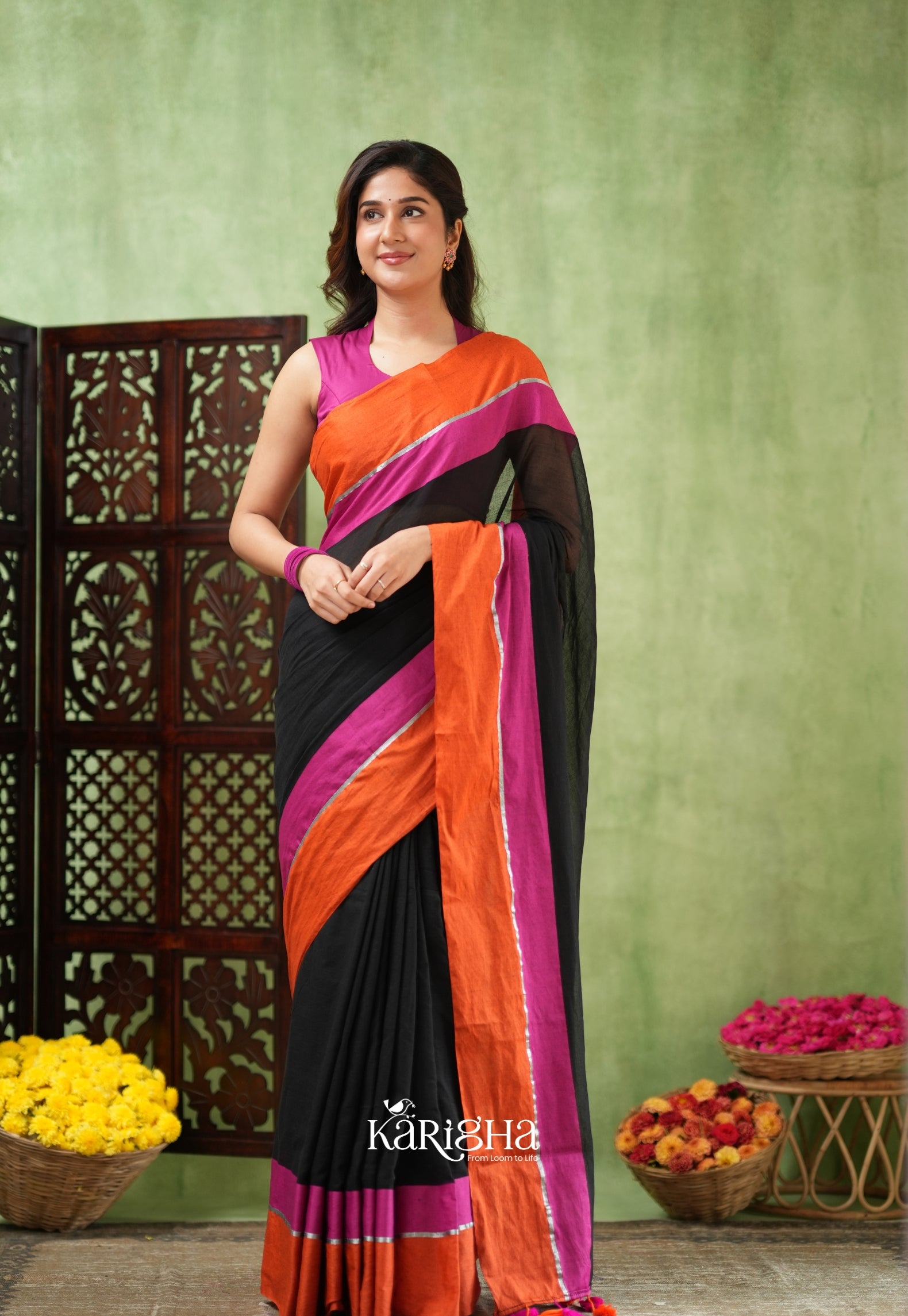 Midnight Ember – Black Mul Cotton Saree with Sunset Tassels