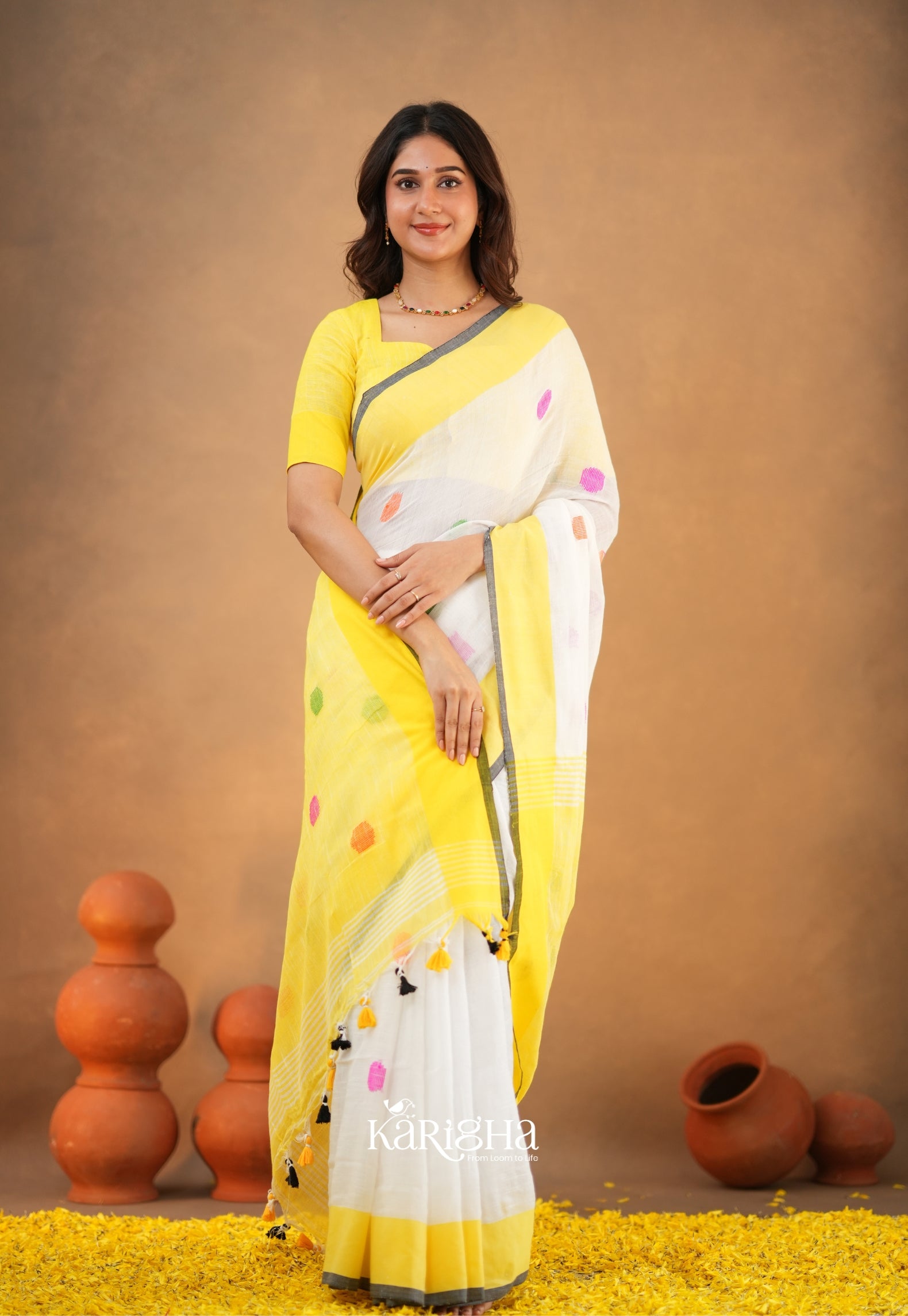 Legacy Loom – Handwoven Cotton Saree with Timeless Craft