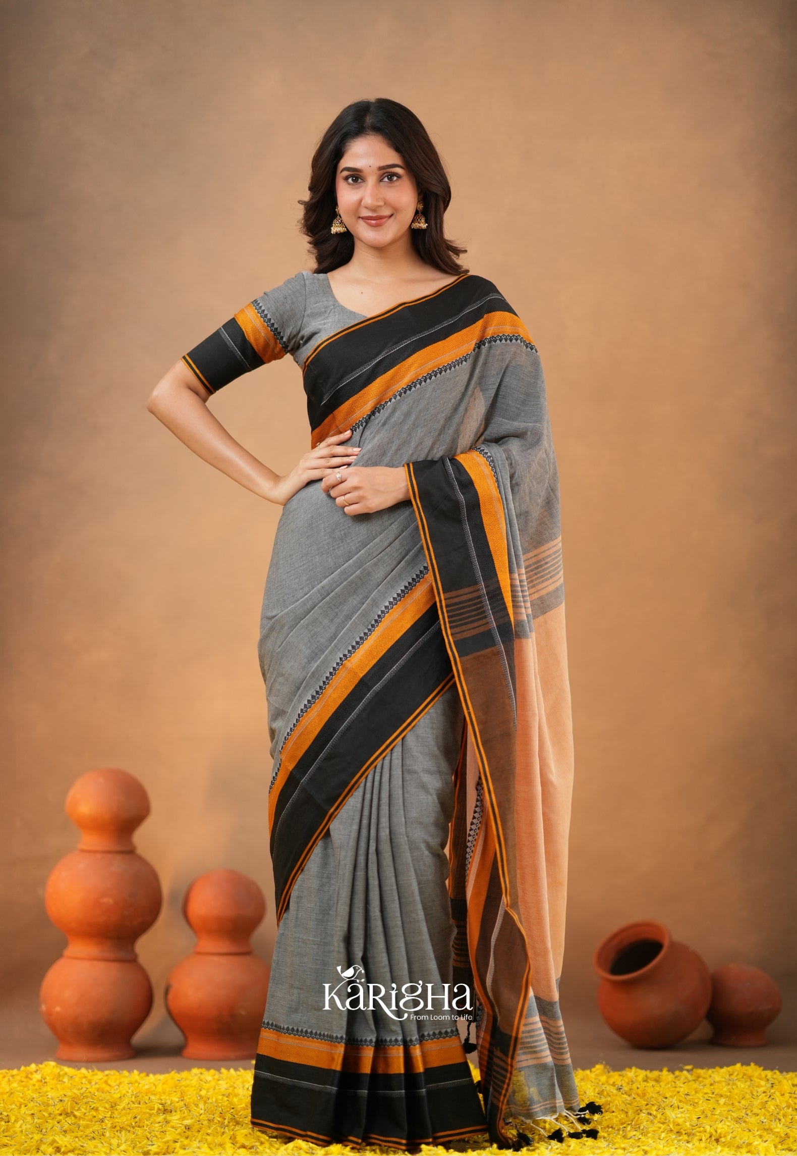 Calcutta Craft – Artisanal Cotton Saree with Timeless Weave