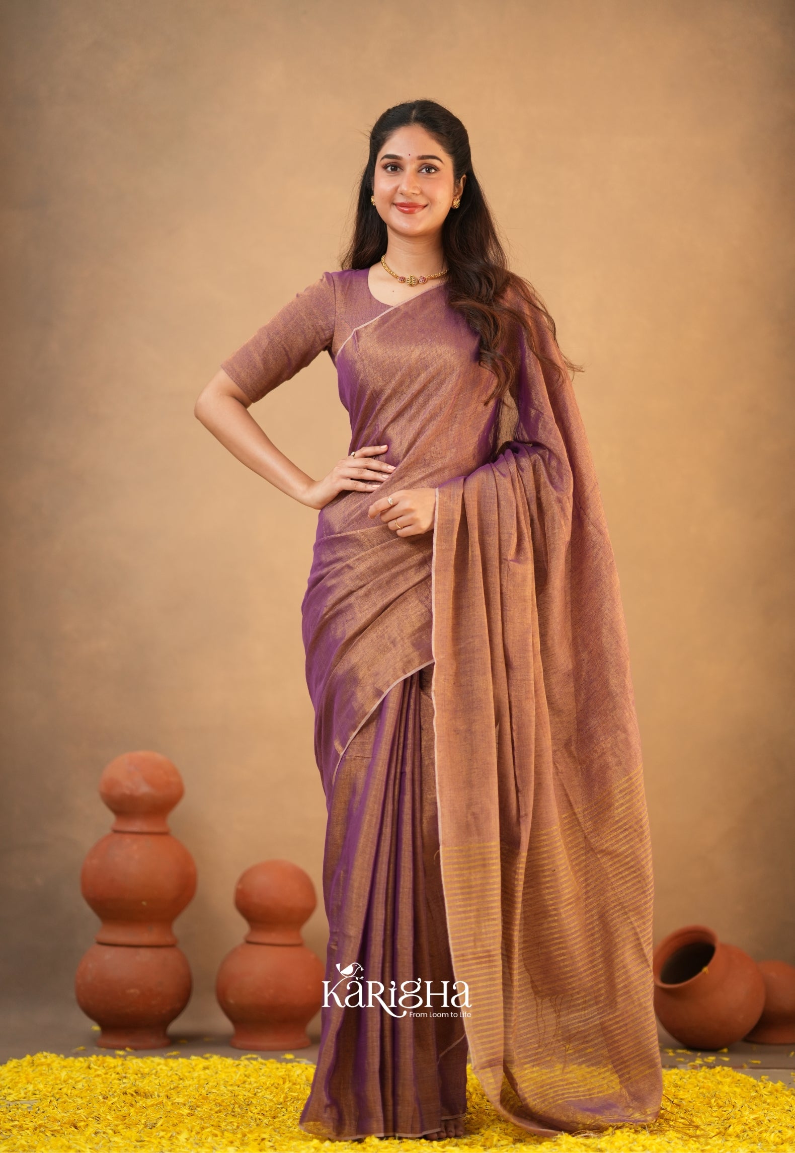 Linen Radiance – Featherlight Saree with Subtle Shine