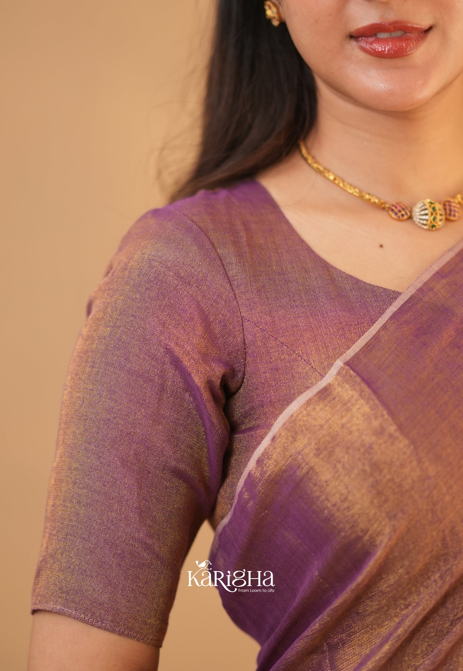 Linen Radiance – Featherlight Saree with Subtle Shine