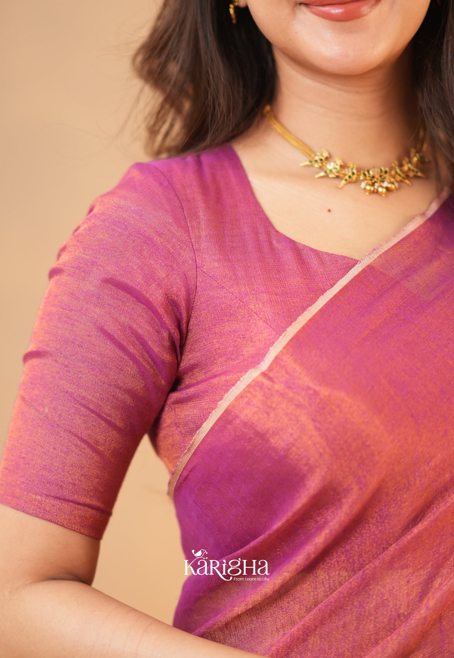 Linen Radiance – Featherlight Saree with Subtle Shine
