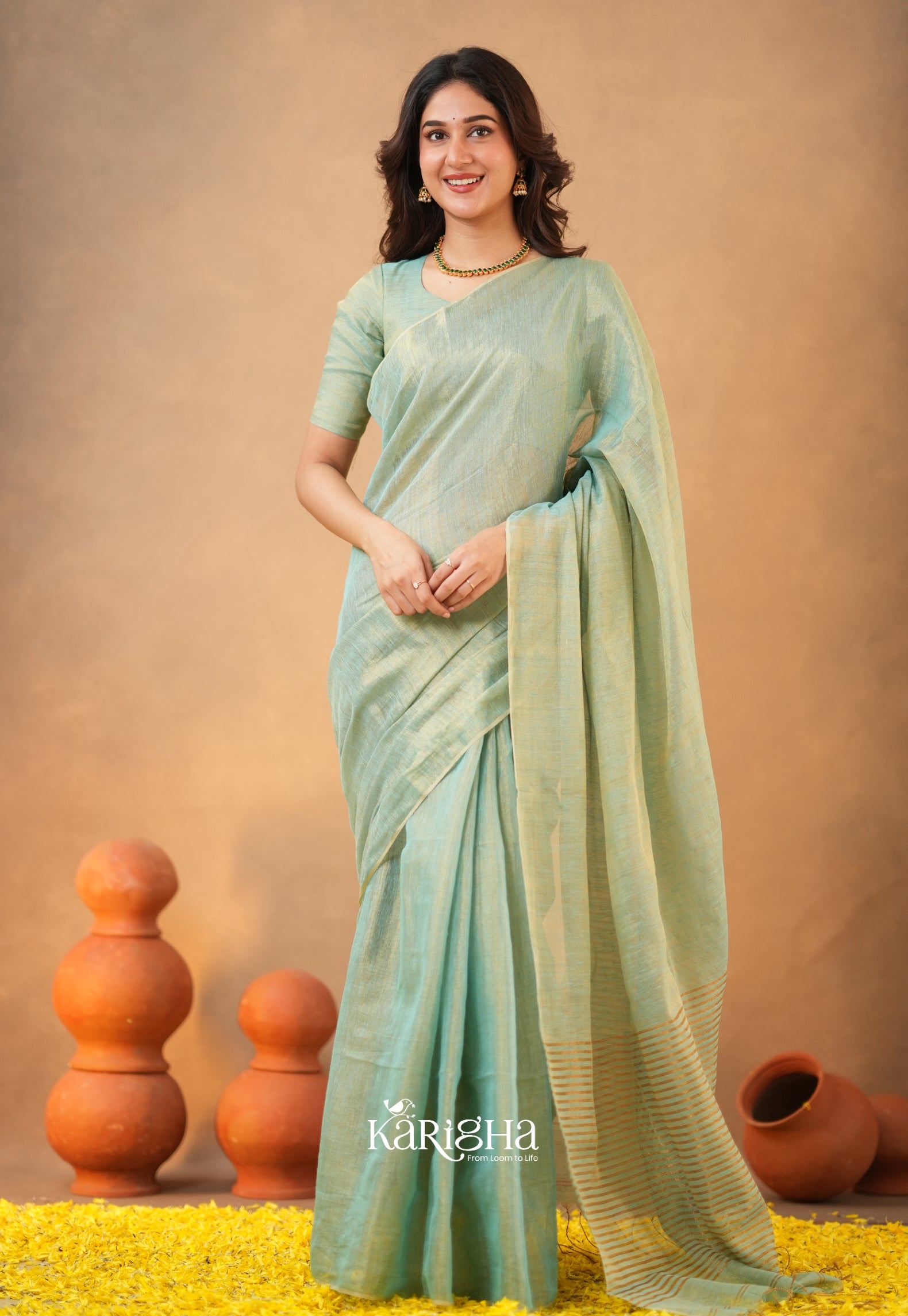 Linen Radiance – Featherlight Saree with Subtle Shine