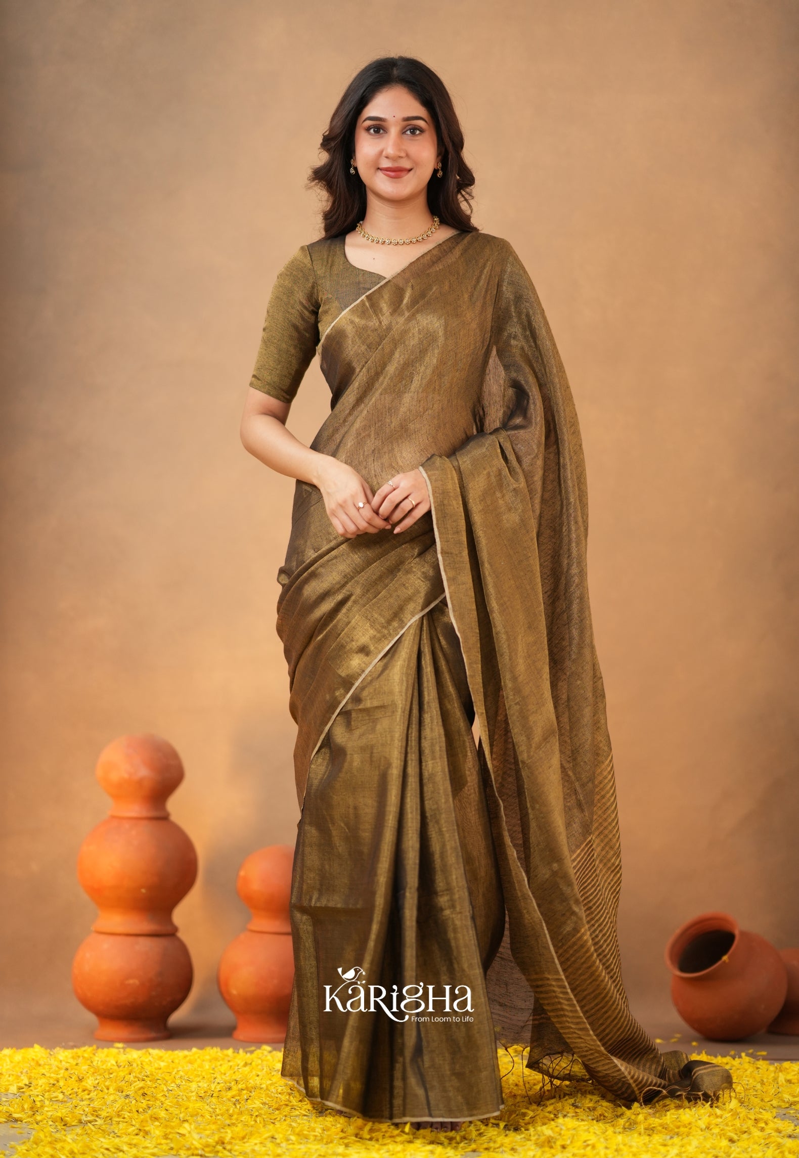 Linen Radiance – Featherlight Saree with Subtle Shine
