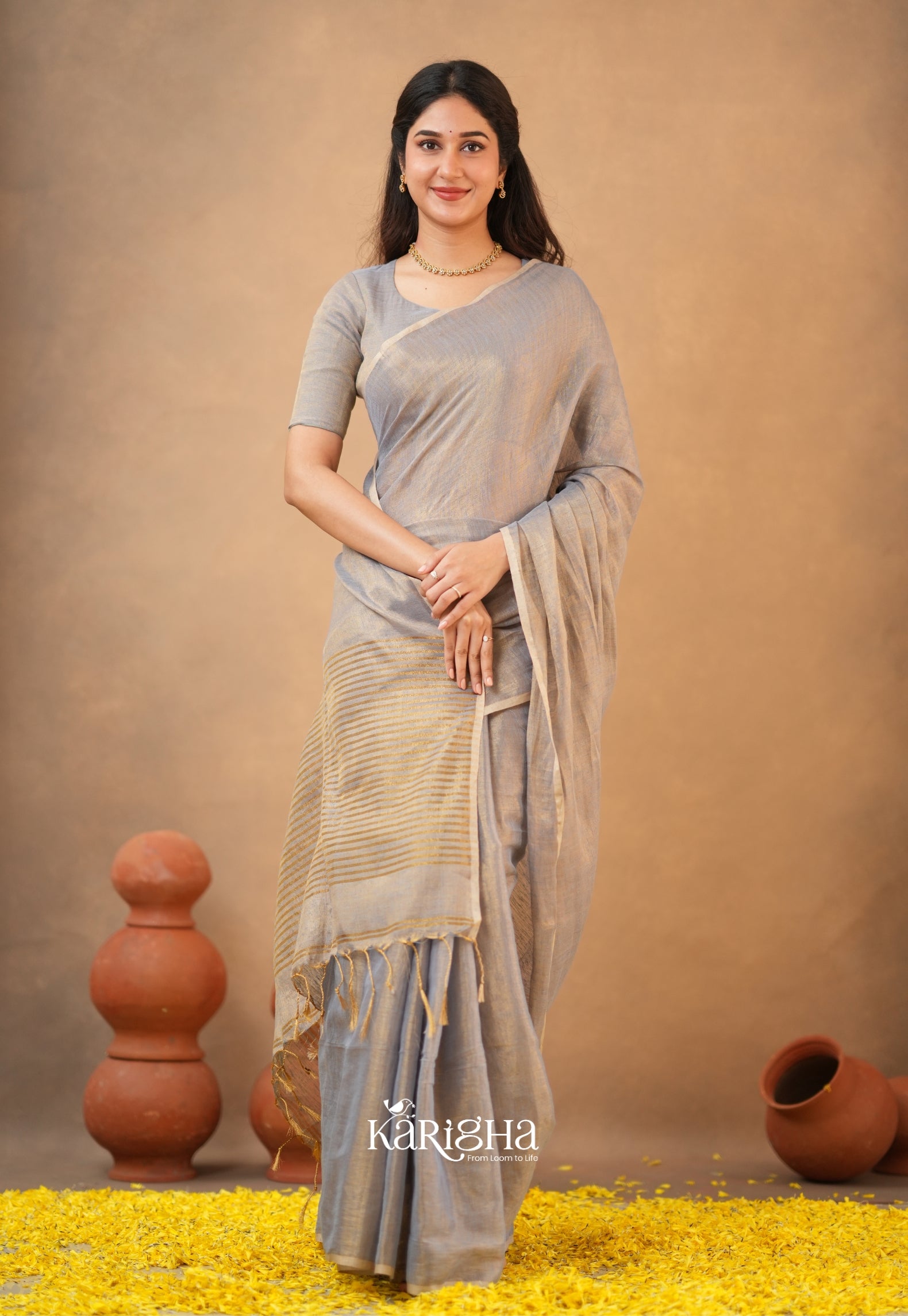 Linen Radiance – Featherlight Saree with Subtle Shine