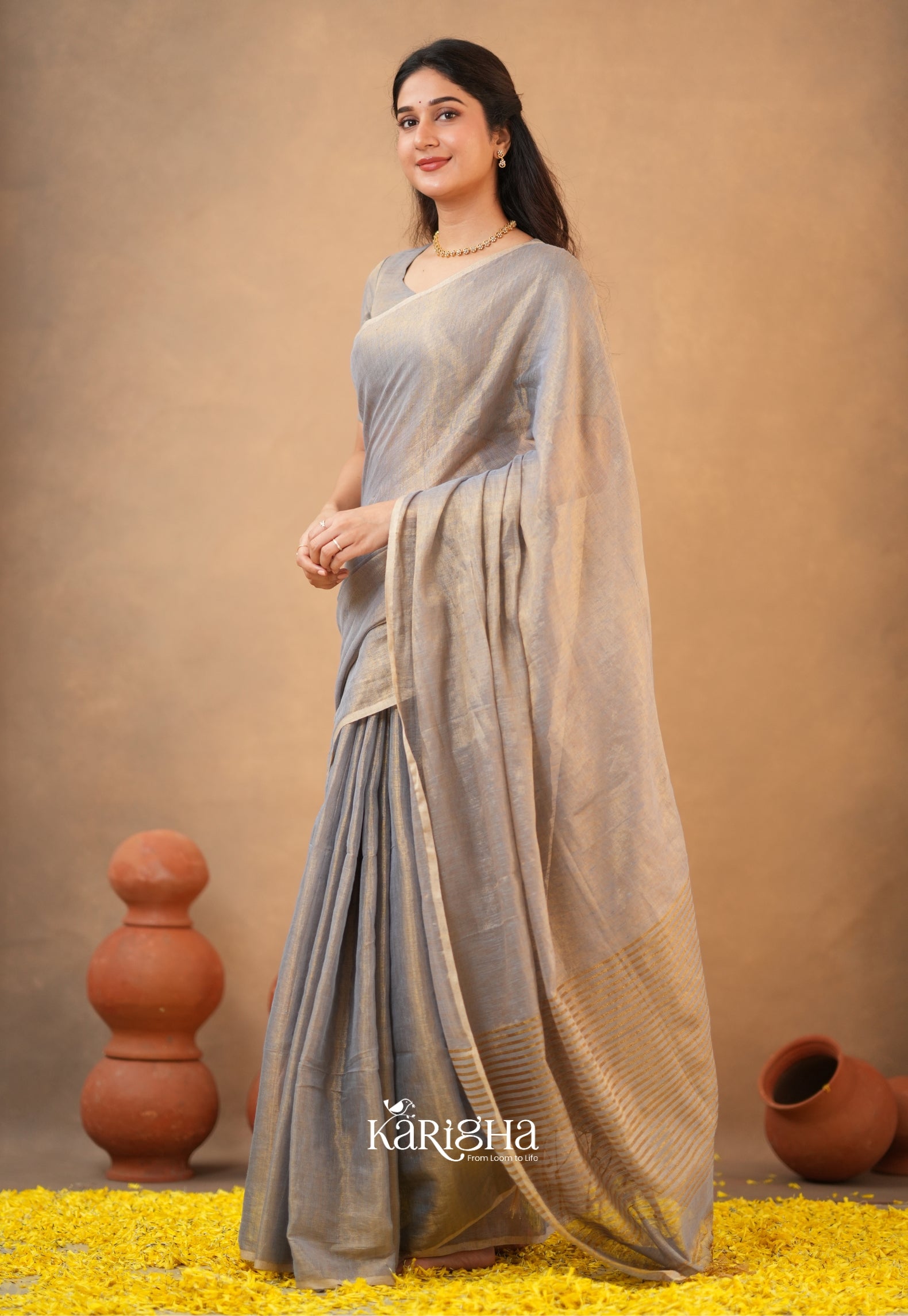 Linen Radiance – Featherlight Saree with Subtle Shine