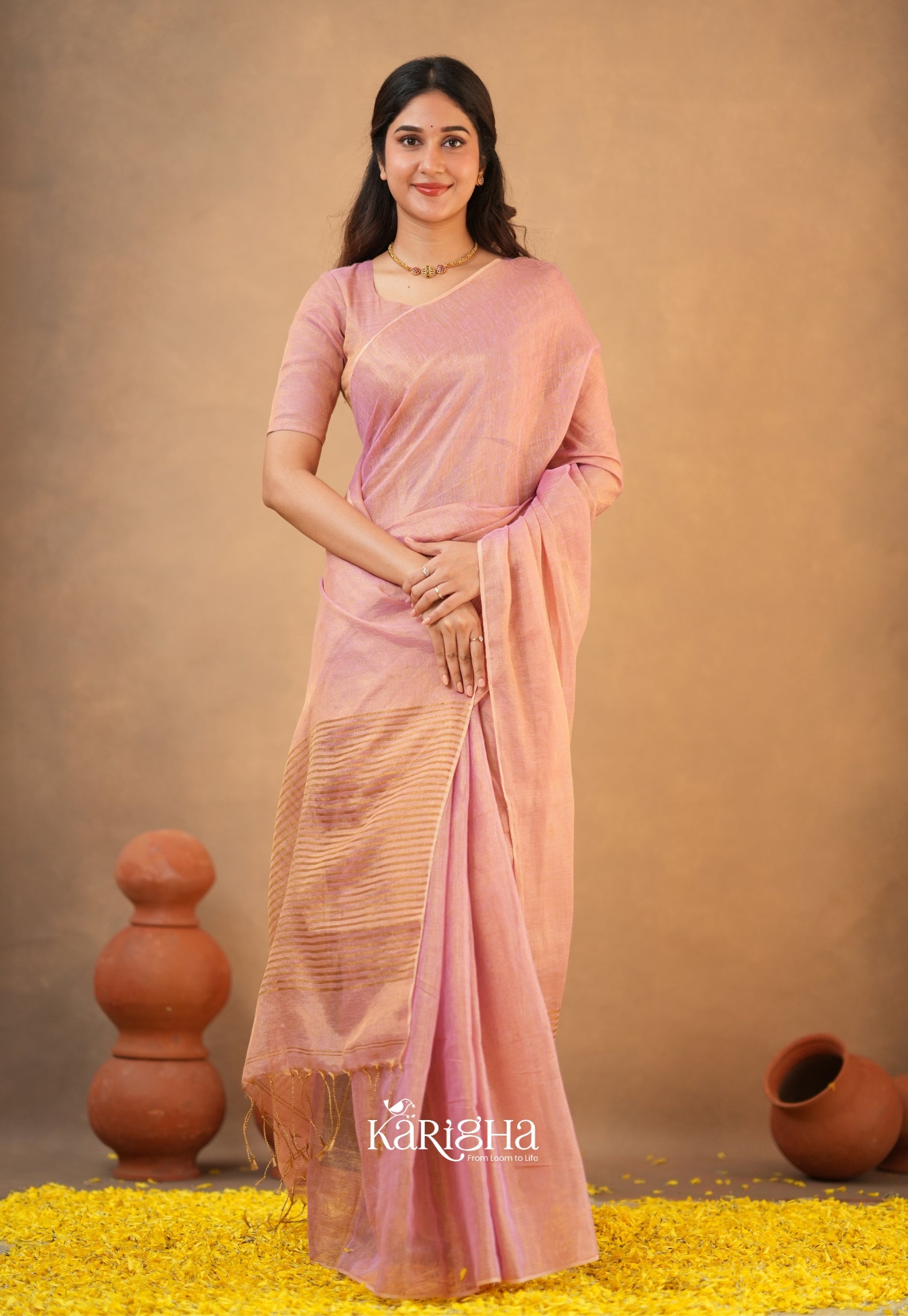 Linen Radiance – Featherlight Saree with Subtle Shine