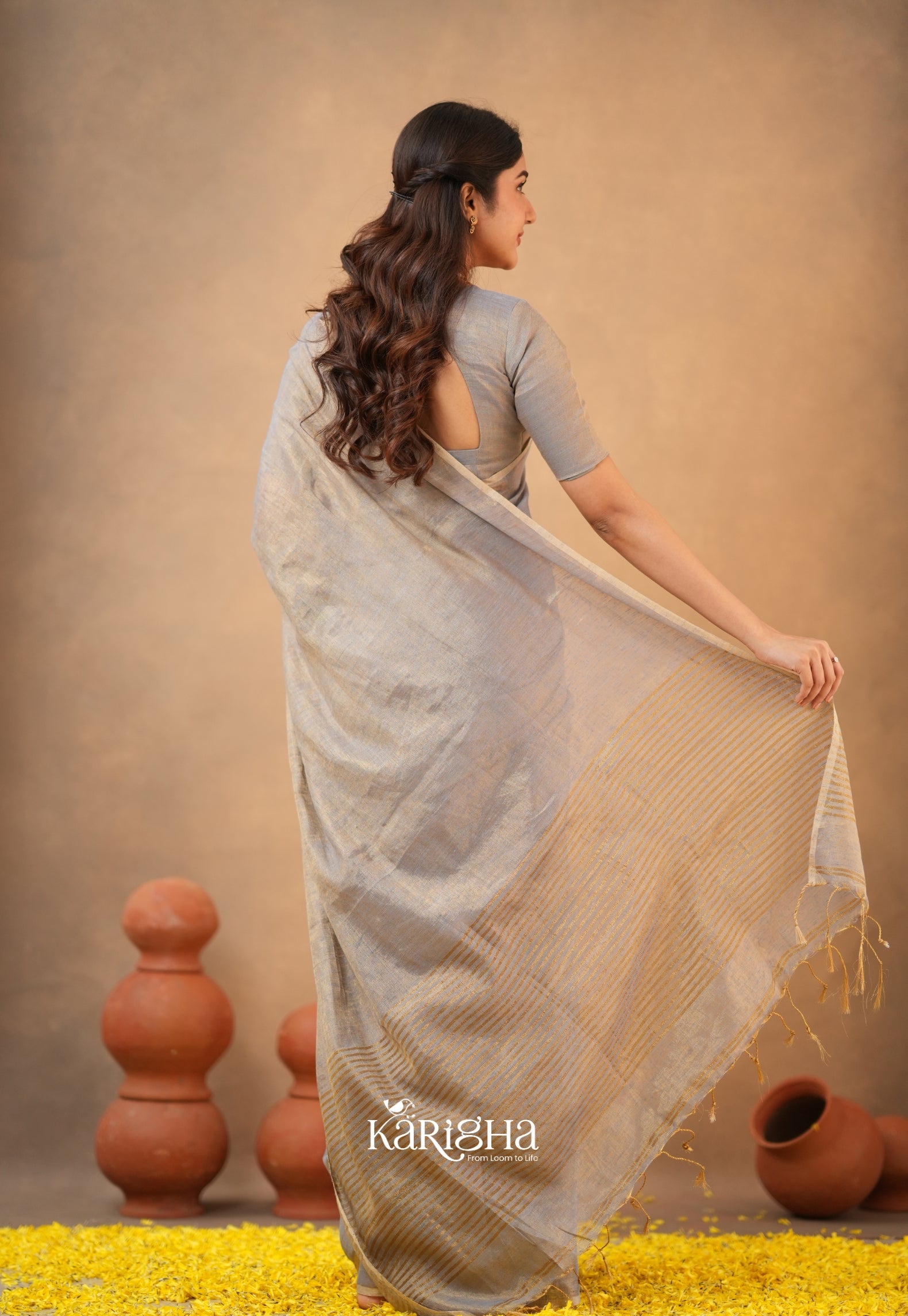Linen Radiance – Featherlight Saree with Subtle Shine