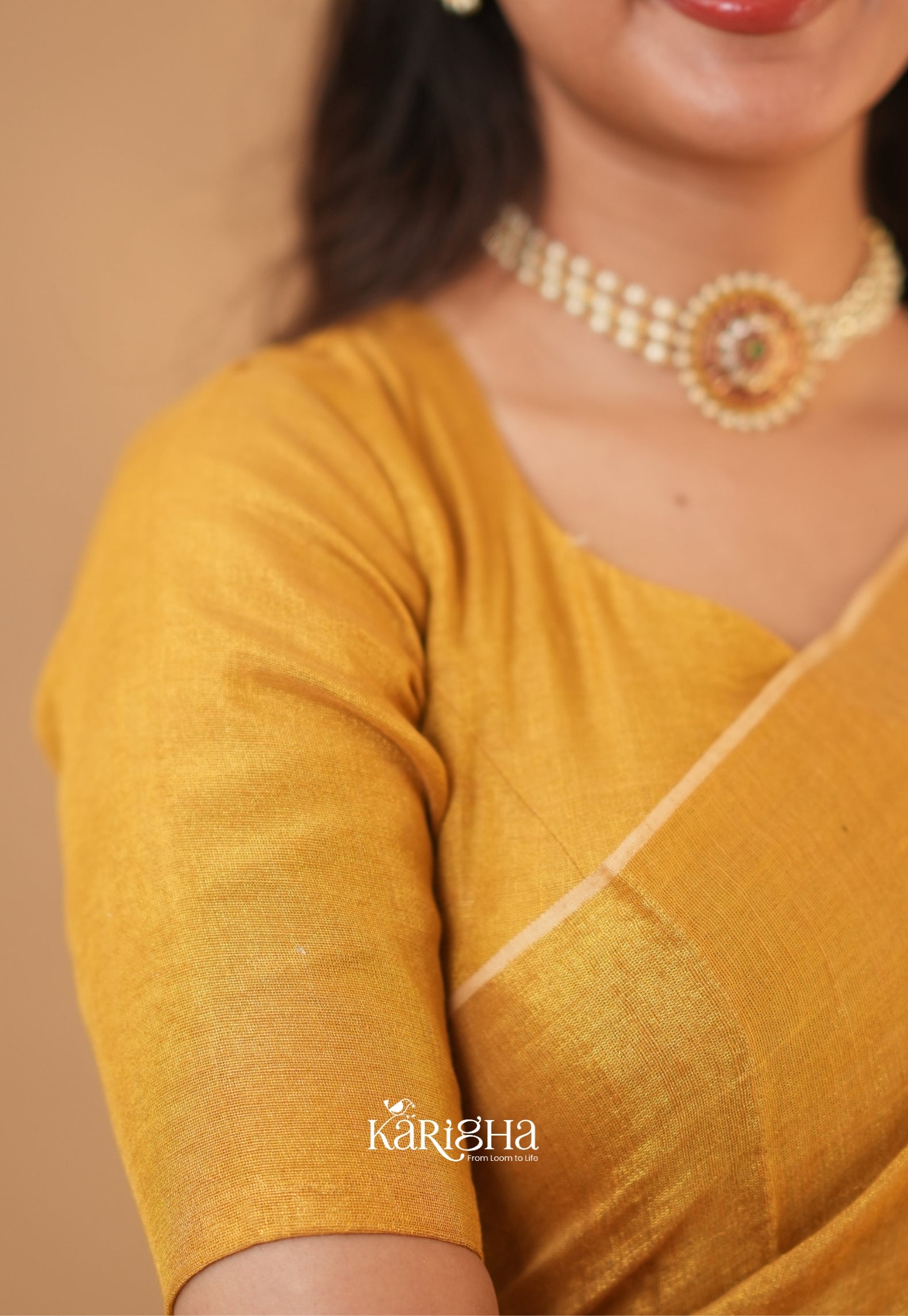 Linen Radiance – Featherlight Saree with Subtle Shine