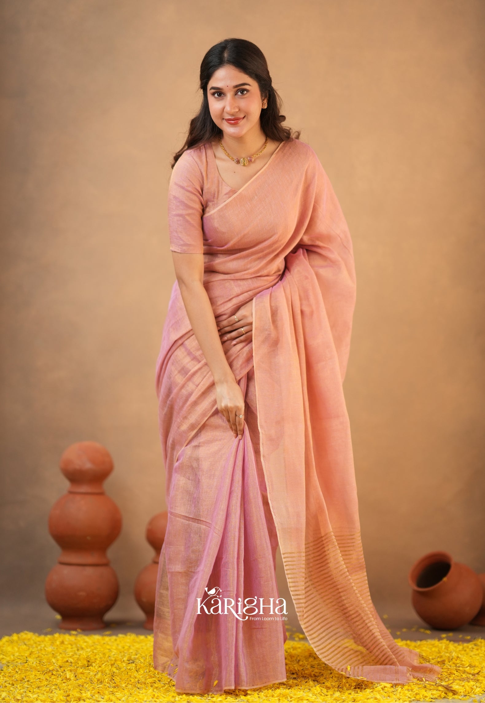 Linen Radiance – Featherlight Saree with Subtle Shine