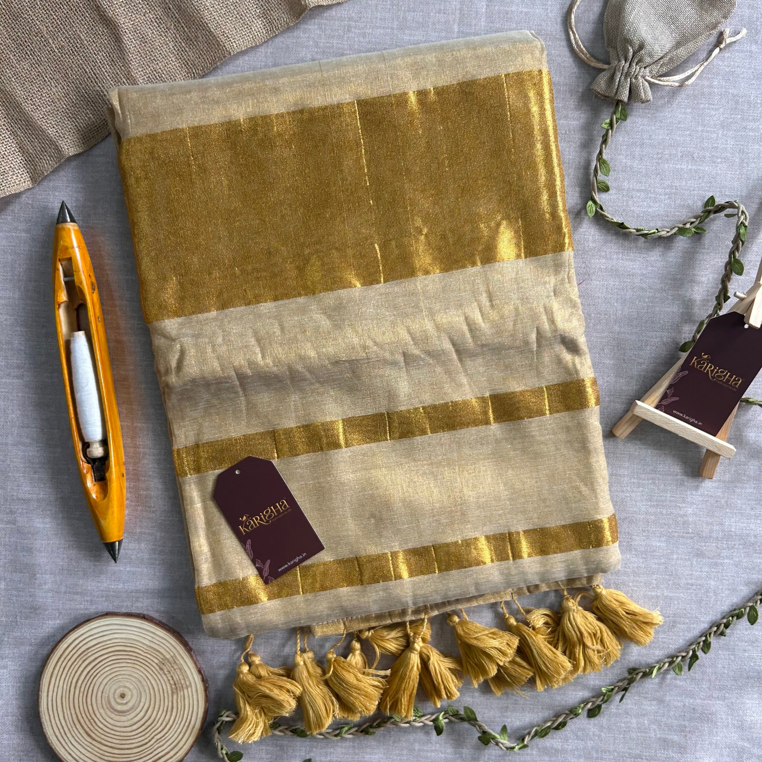 Regal Fringe Glow – Cotton Linen Saree with Rich Gold Edge