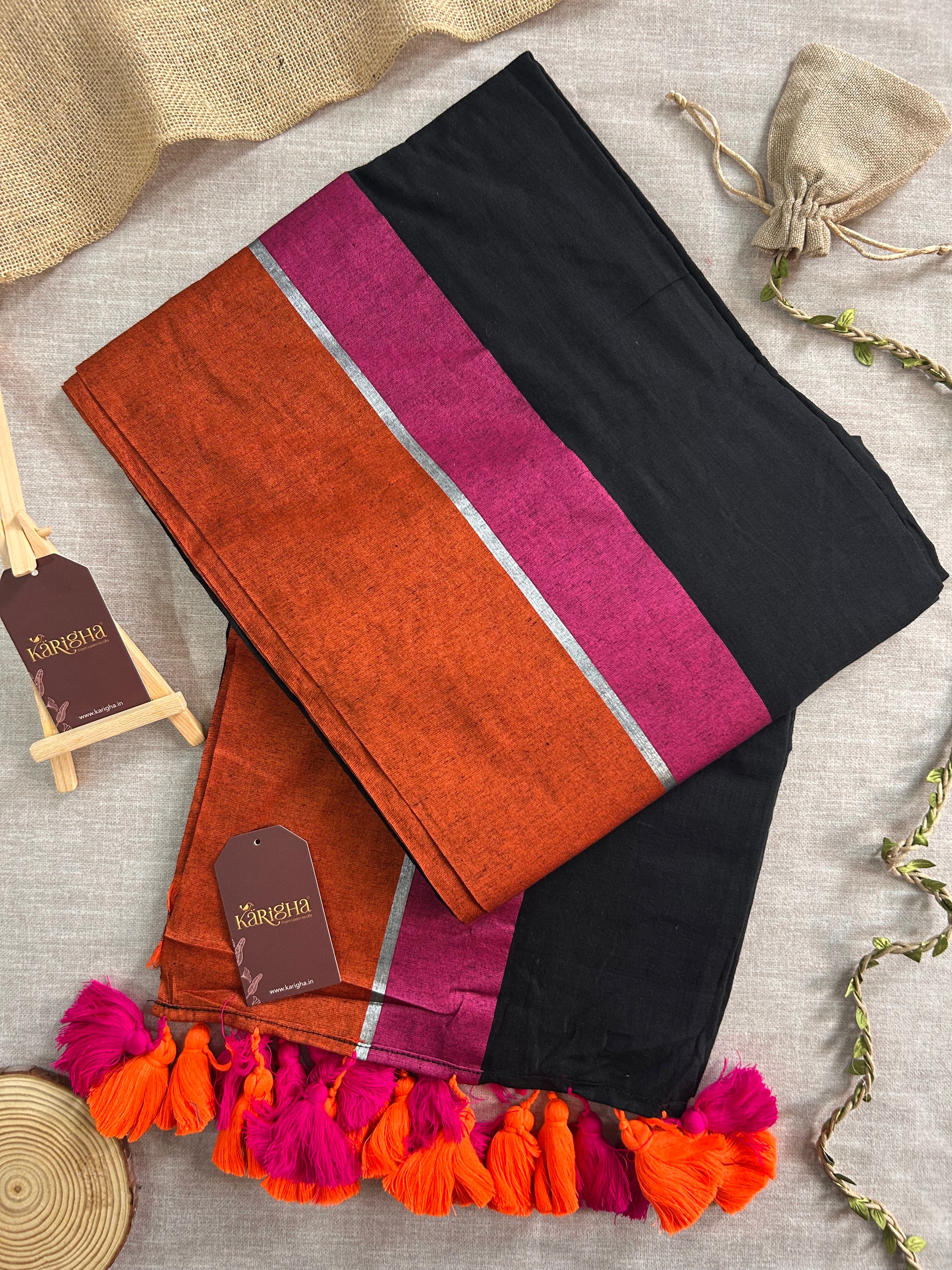 Midnight Ember – Black Mul Cotton Saree with Sunset Tassels
