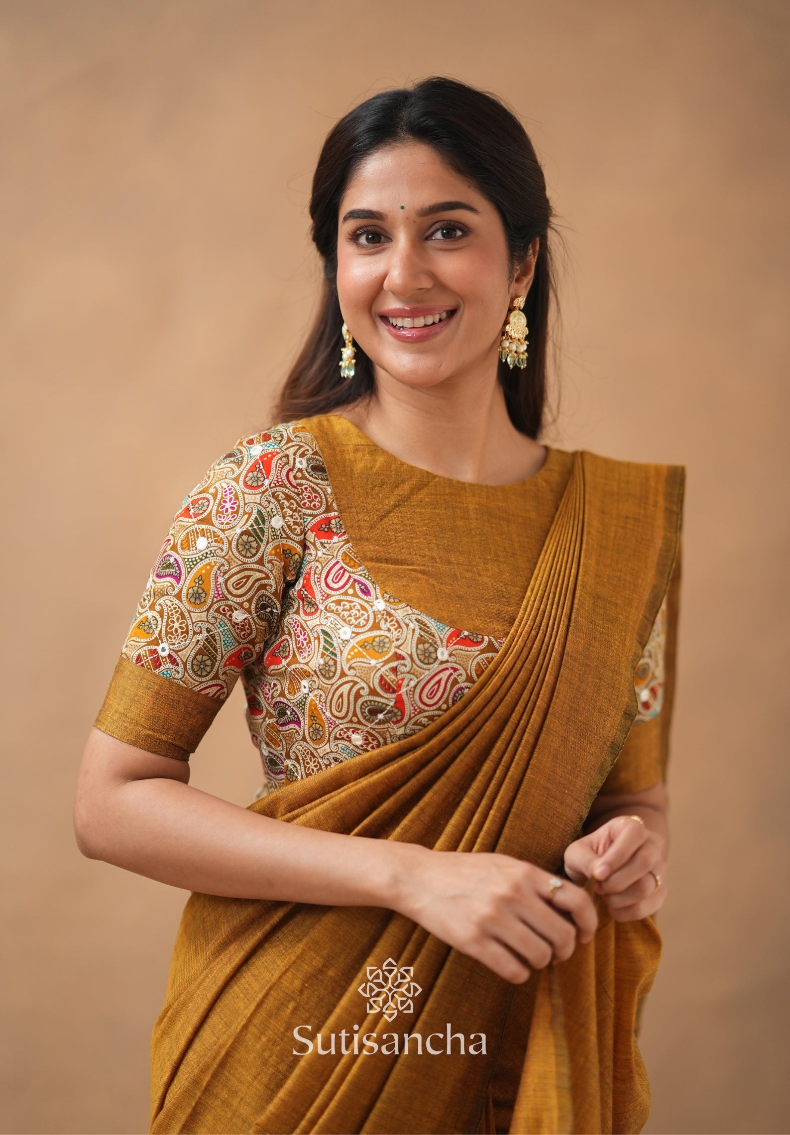 Sutra Luxe – Premium Cotton Saree with Refined Finish