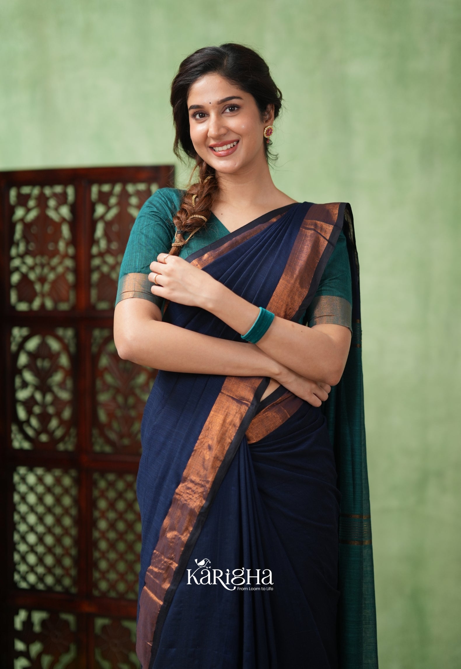 Imperial Threads – Classic Cotton Saree with Gleaming Zari Edge