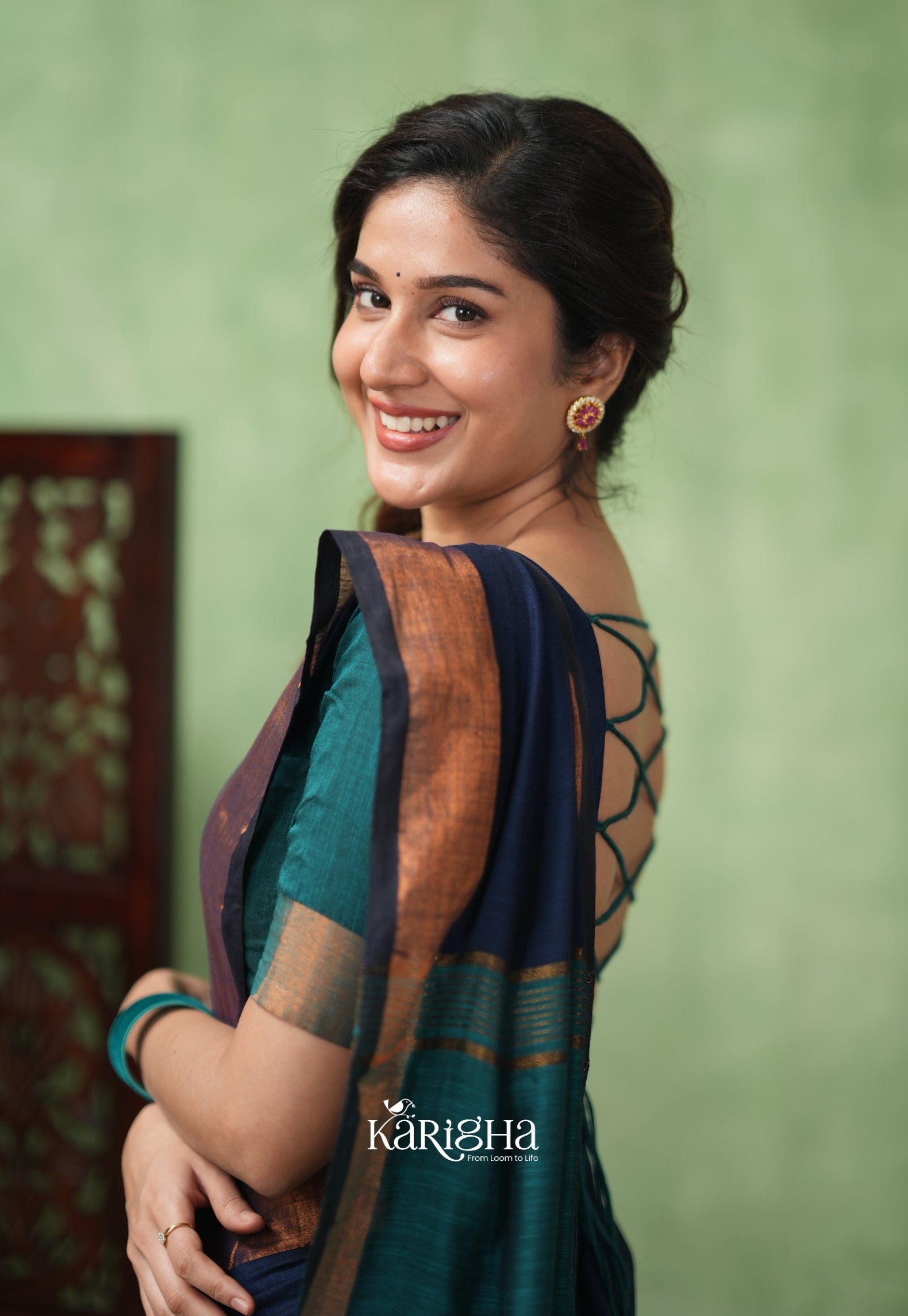 Imperial Threads – Classic Cotton Saree with Gleaming Zari Edge