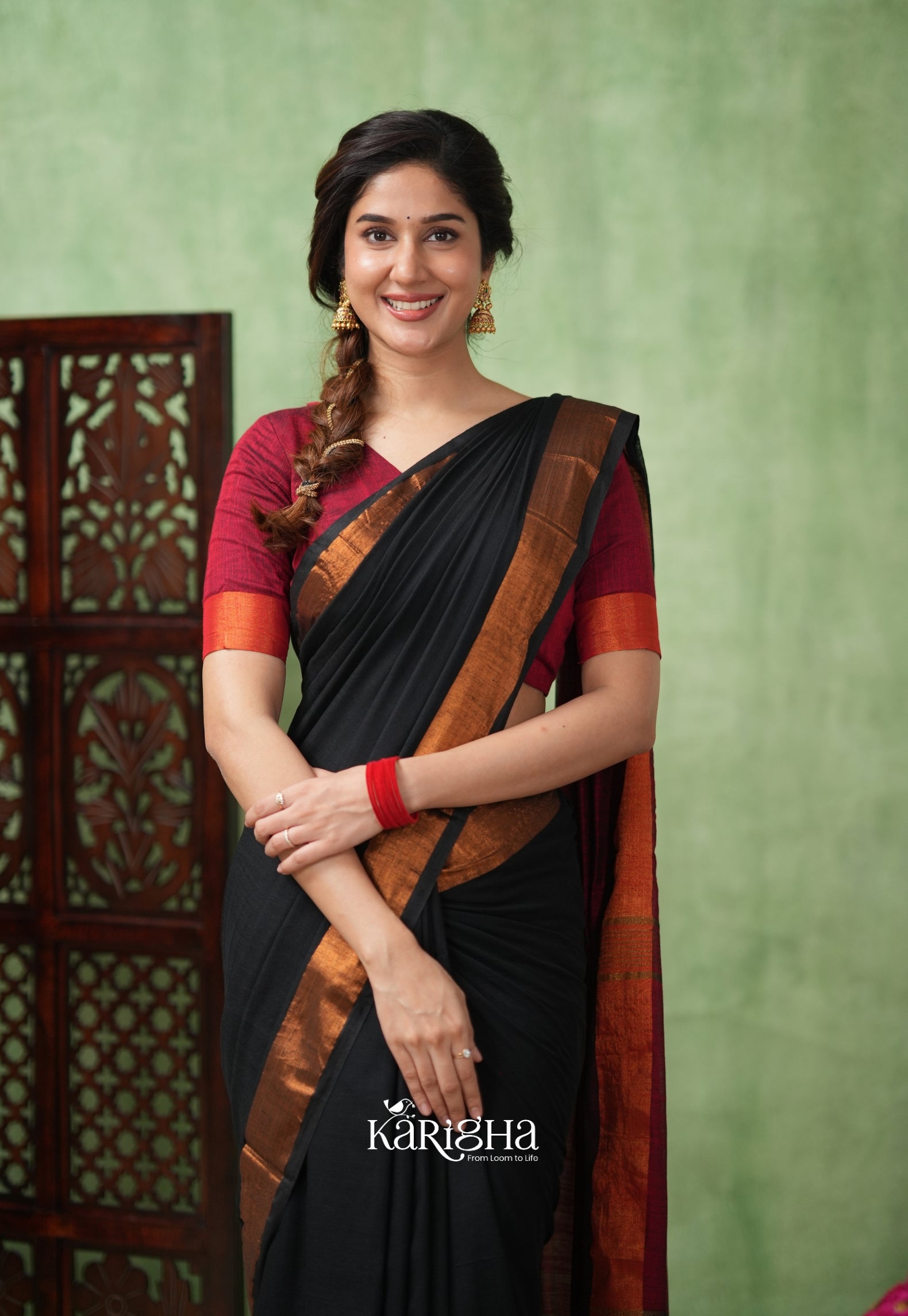 Imperial Threads – Classic Cotton Saree with Gleaming Zari Edge