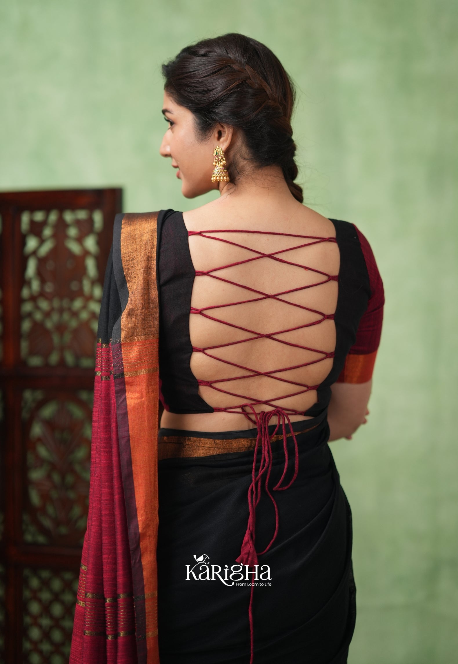 Imperial Threads – Classic Cotton Saree with Gleaming Zari Edge