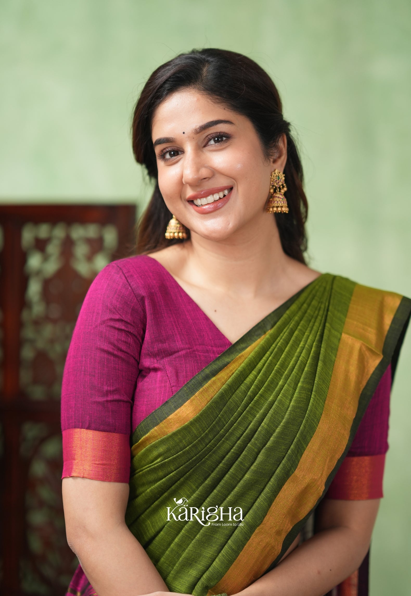 Imperial Threads – Classic Cotton Saree with Gleaming Zari Edge