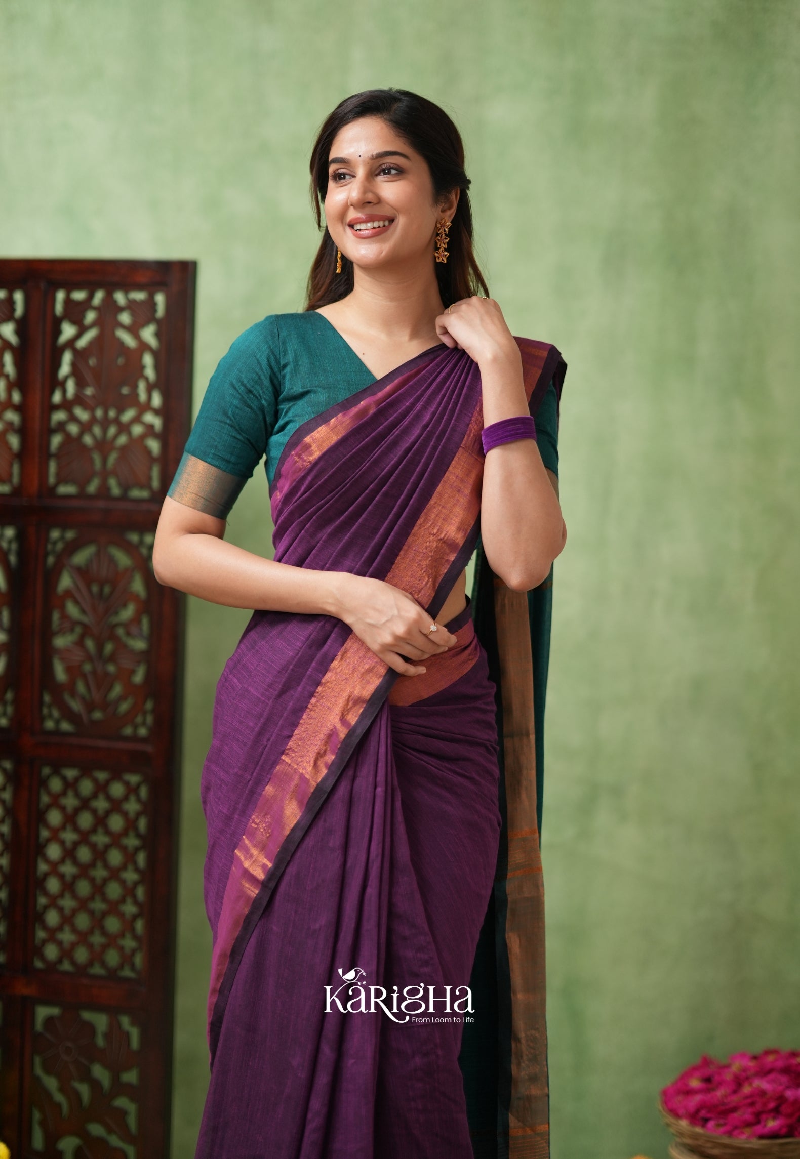 Imperial Threads – Classic Cotton Saree with Gleaming Zari Edge