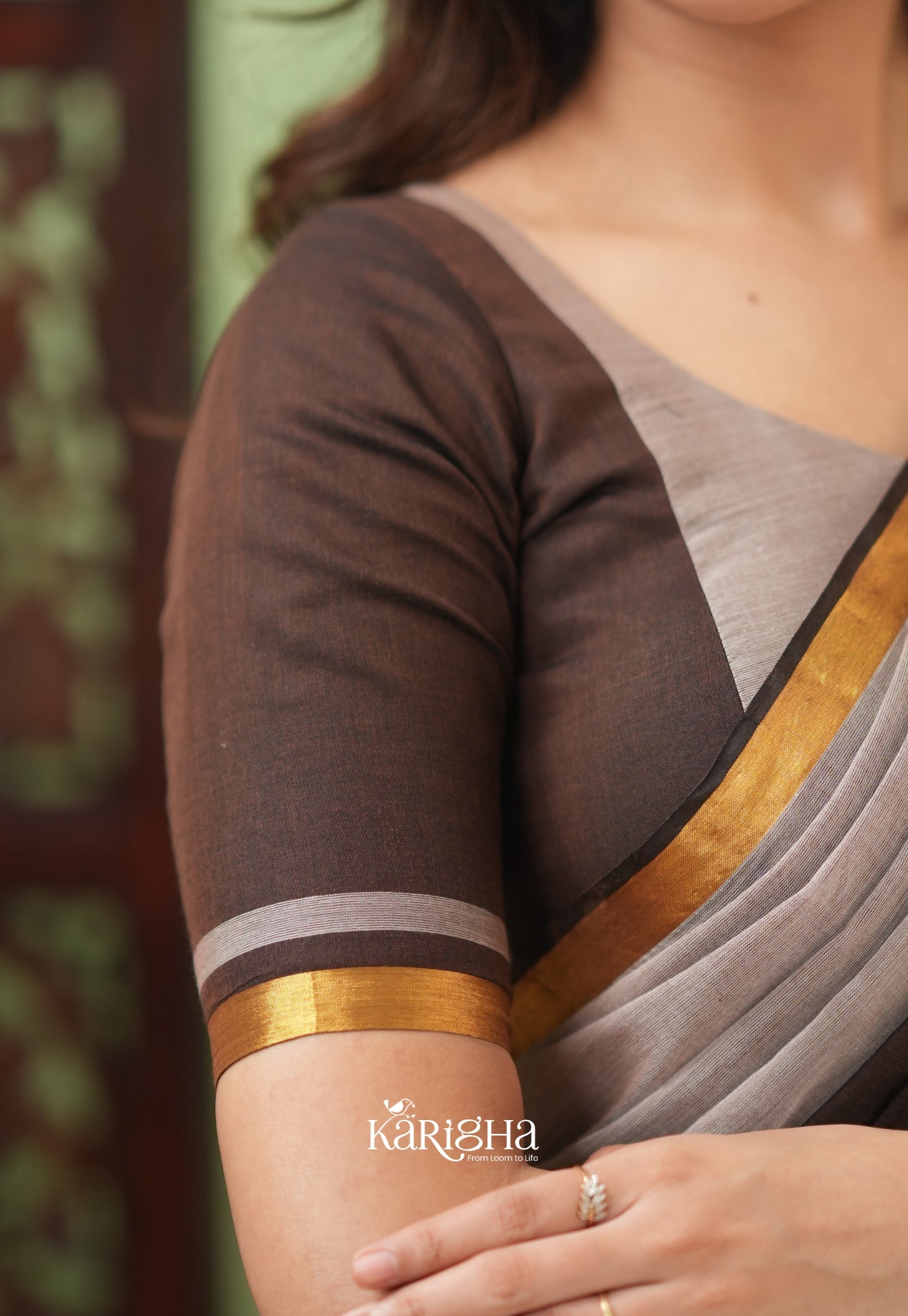 Royal Edge – Mul Cotton Saree with Luxe Border Detail