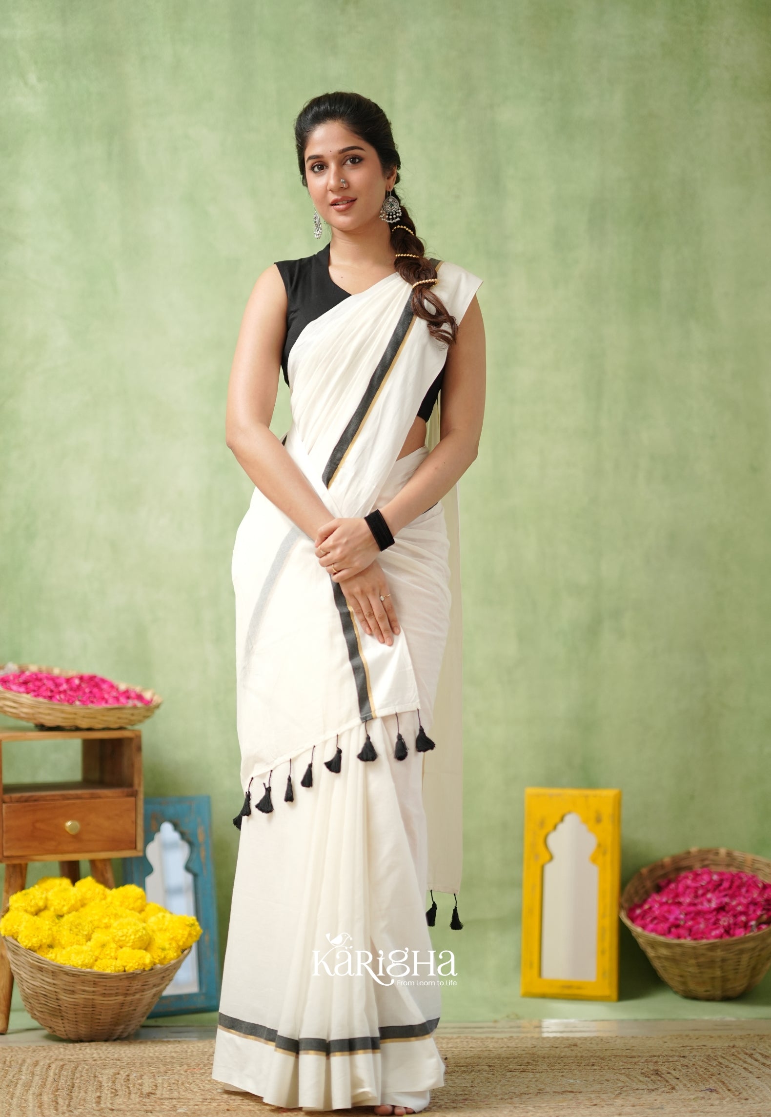 Luminous Charm Mul Cotton Saree – Soft & Elegant Drapes