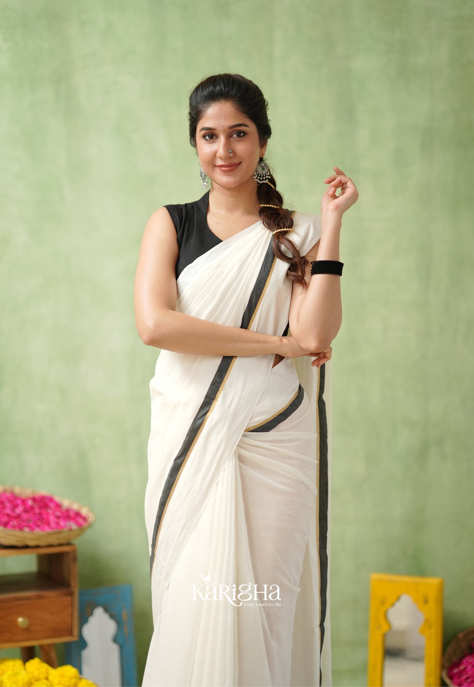 Luminous Charm Mul Cotton Saree – Soft & Elegant Drapes