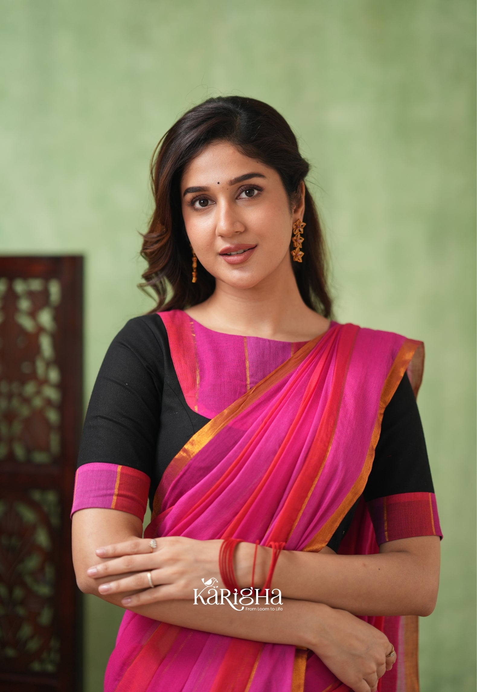 Multicolor Mul Cotton Saree – Vibrant Weave Magic