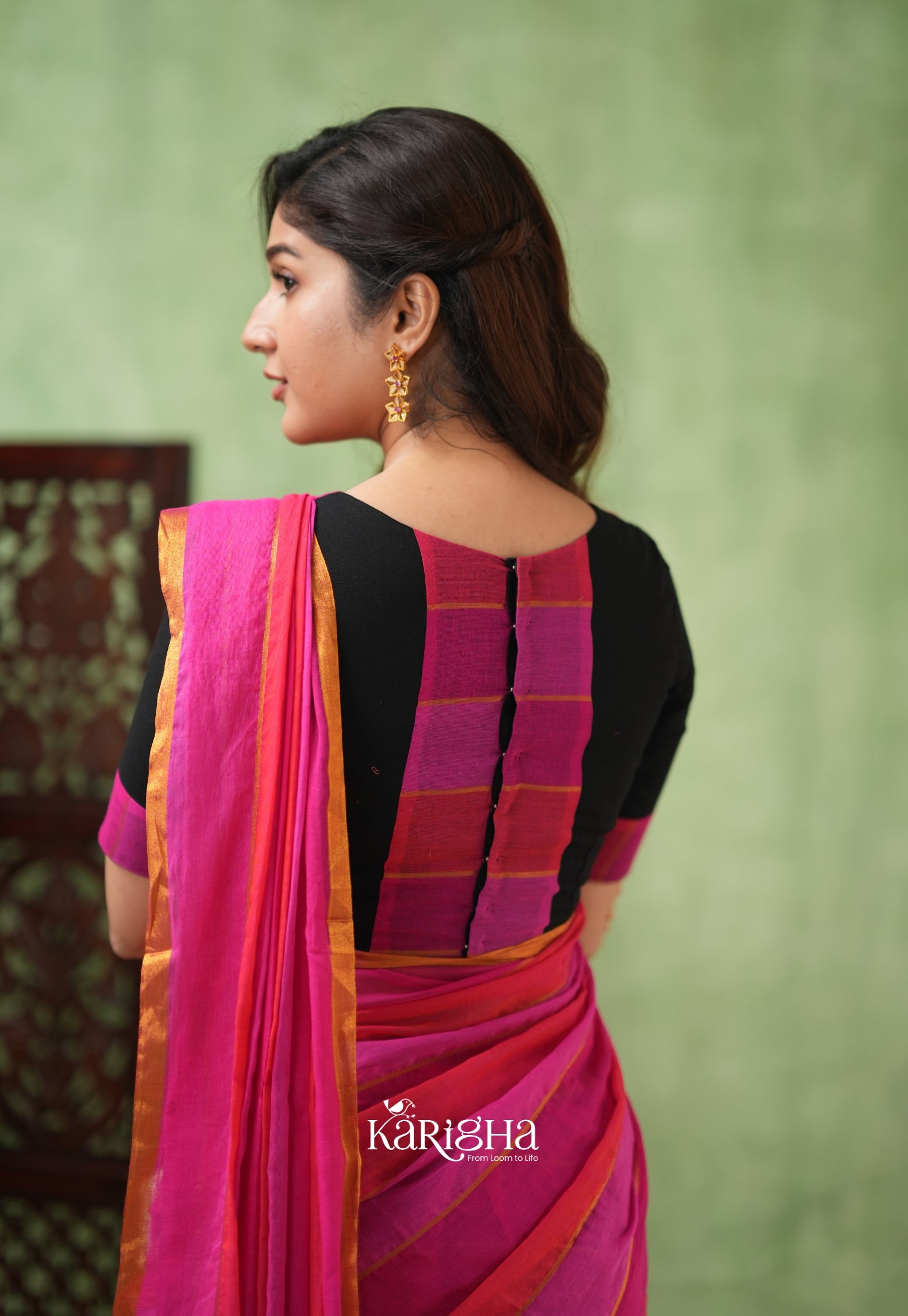 Multicolor Mul Cotton Saree – Vibrant Weave Magic