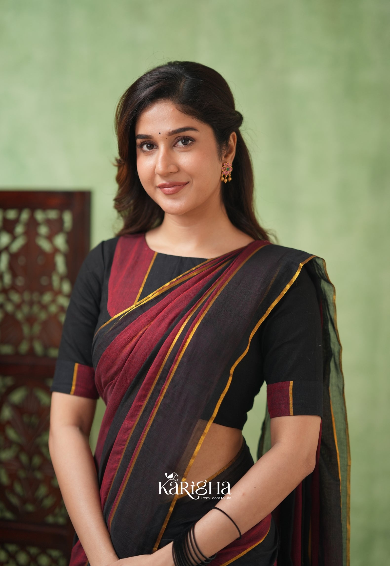 Multicolor Mul Cotton Saree – Vibrant Weave Magic