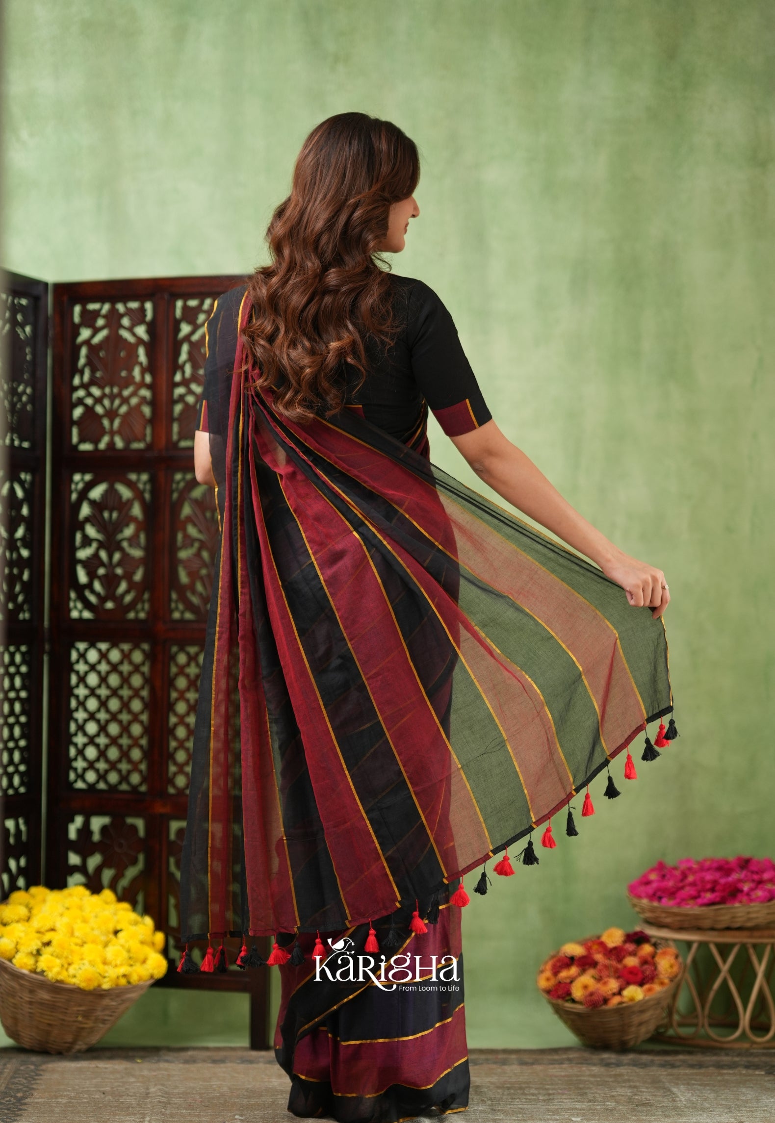 Multicolor Mul Cotton Saree – Vibrant Weave Magic