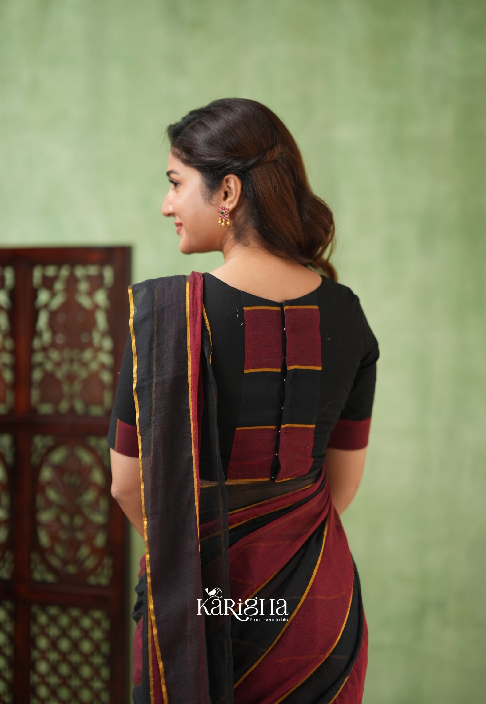 Multicolor Mul Cotton Saree – Vibrant Weave Magic