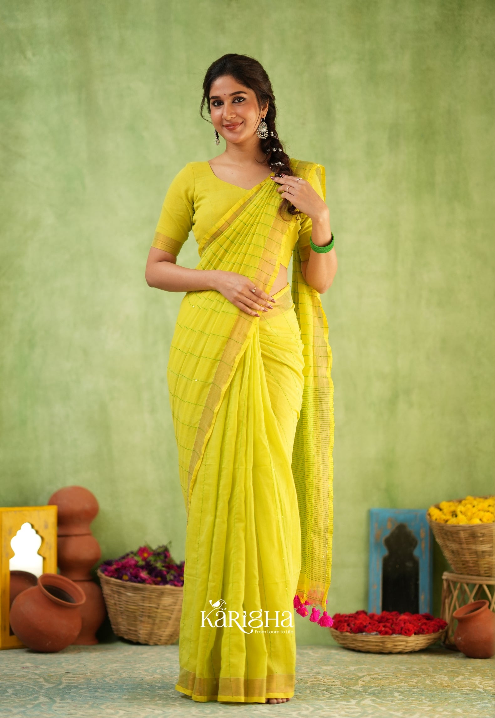 Sitaara Mul Handwoven Sequin Saree – Soft & Elegance