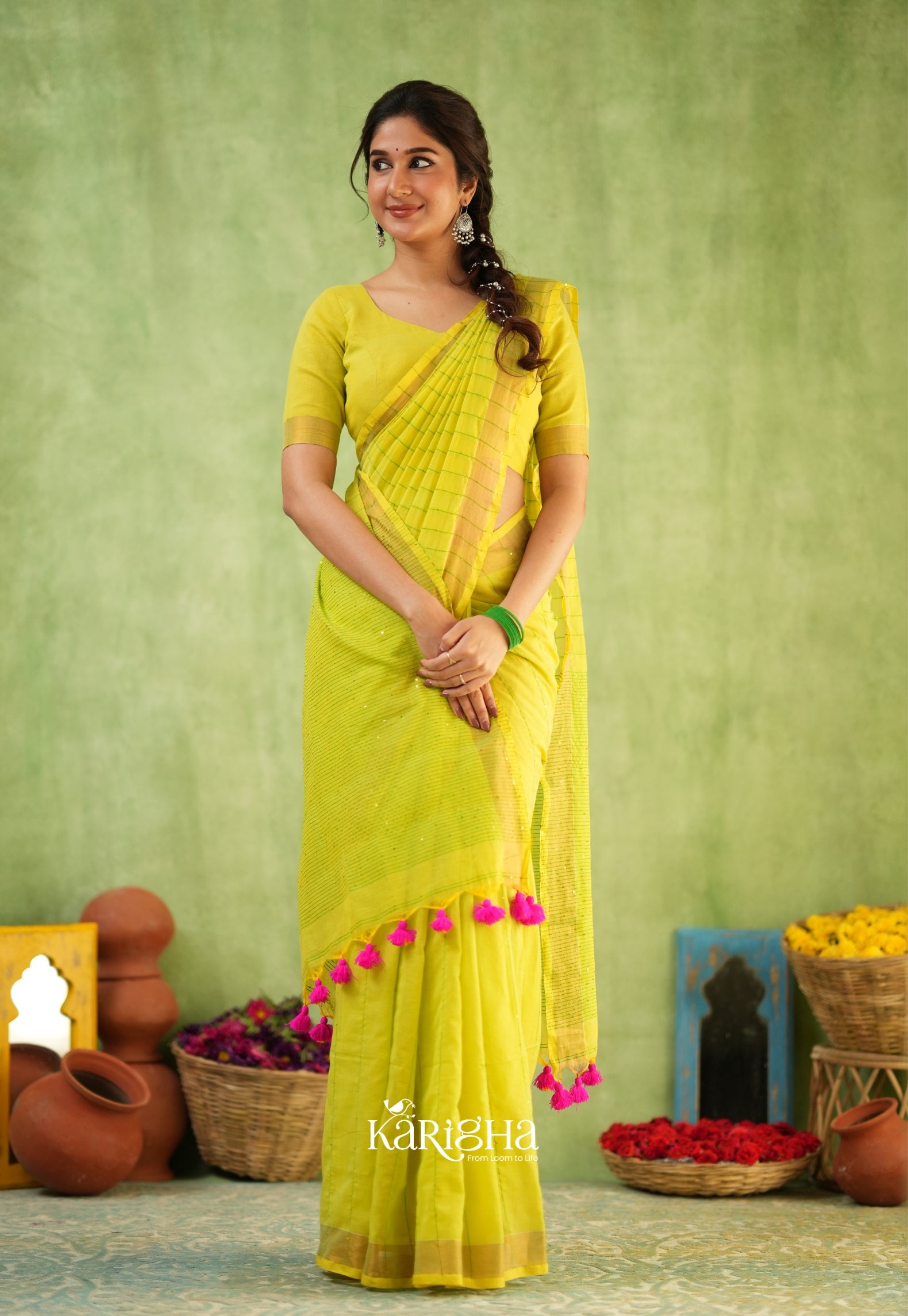 Sitaara Mul Handwoven Sequin Saree – Soft & Elegance