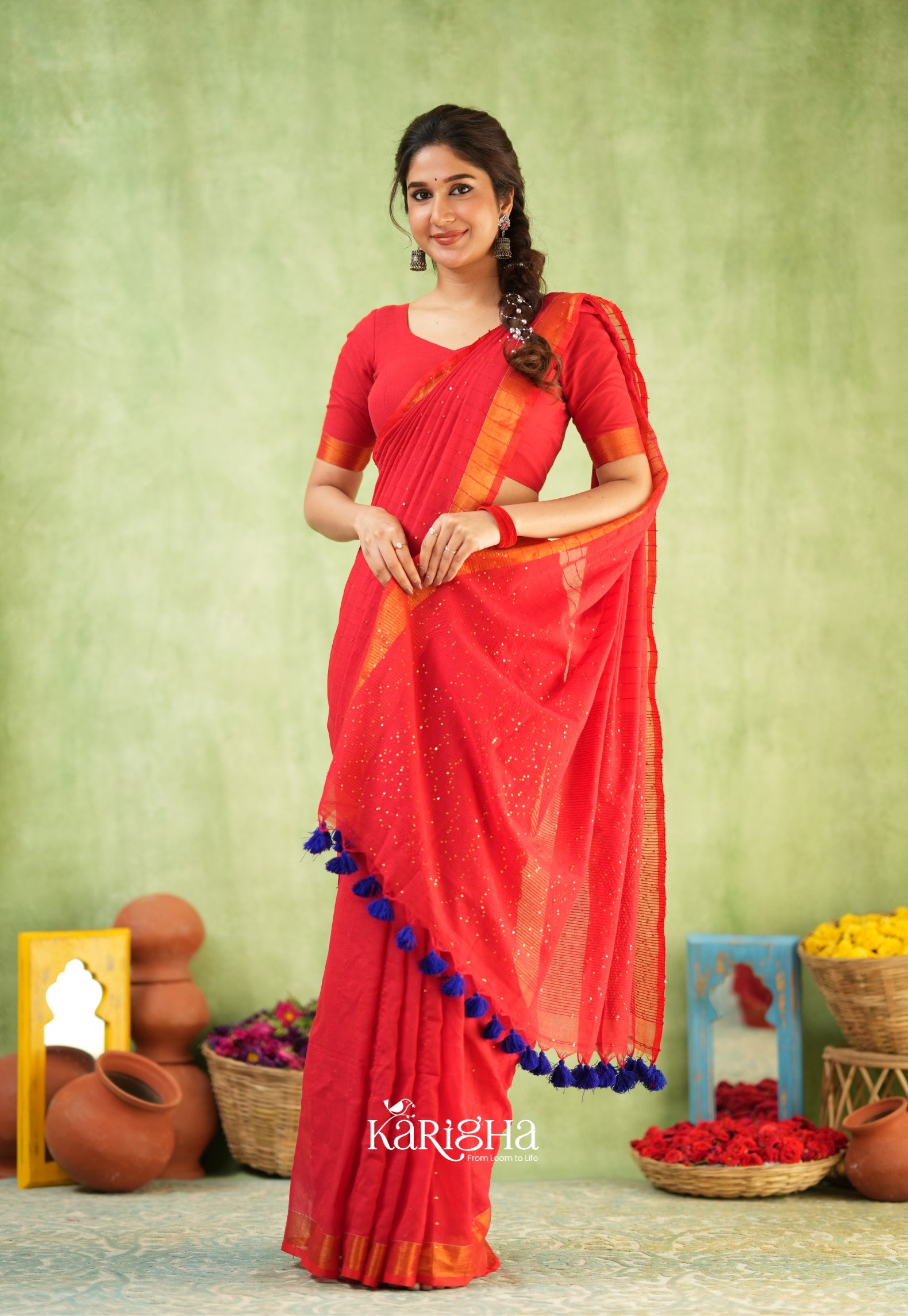 Sitaara Mul Handwoven Sequin Saree – Soft & Elegance