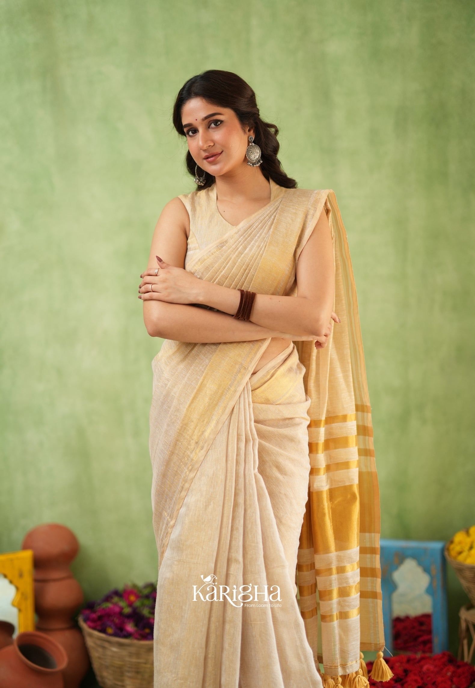 Regal Fringe Glow – Cotton Linen Saree with Rich Gold Edge