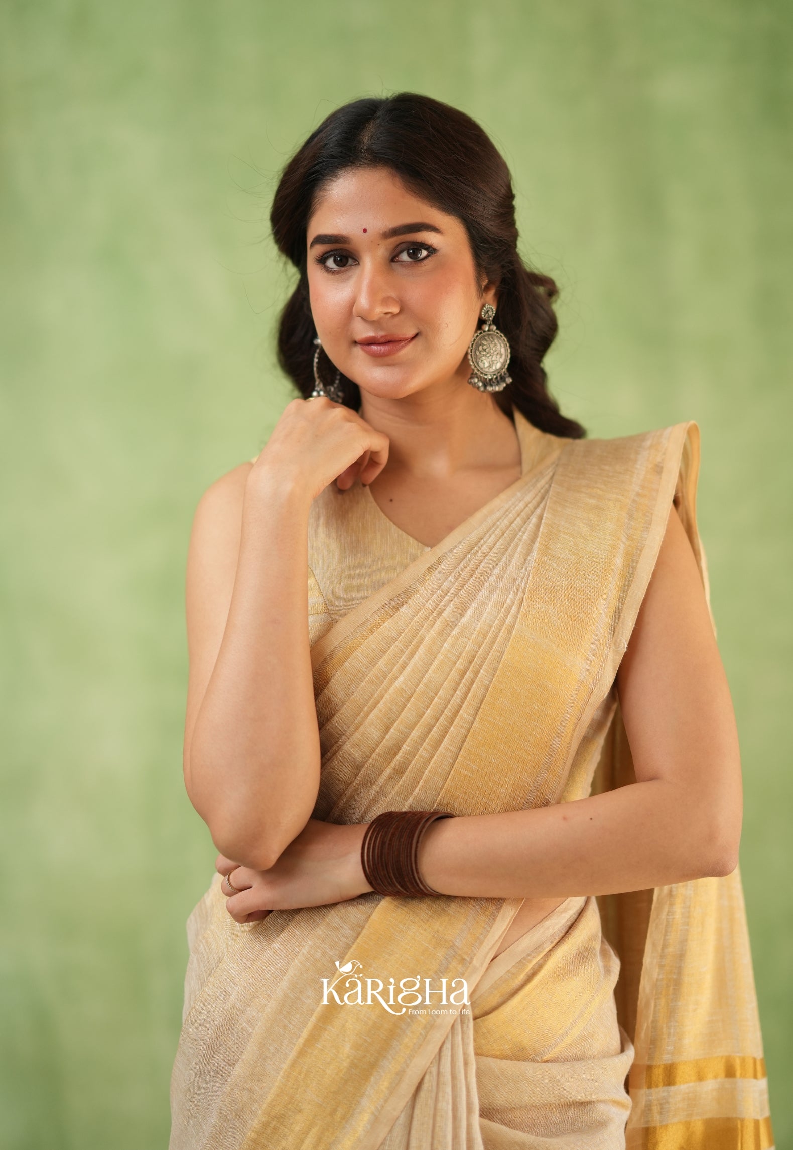 Regal Fringe Glow – Cotton Linen Saree with Rich Gold Edge