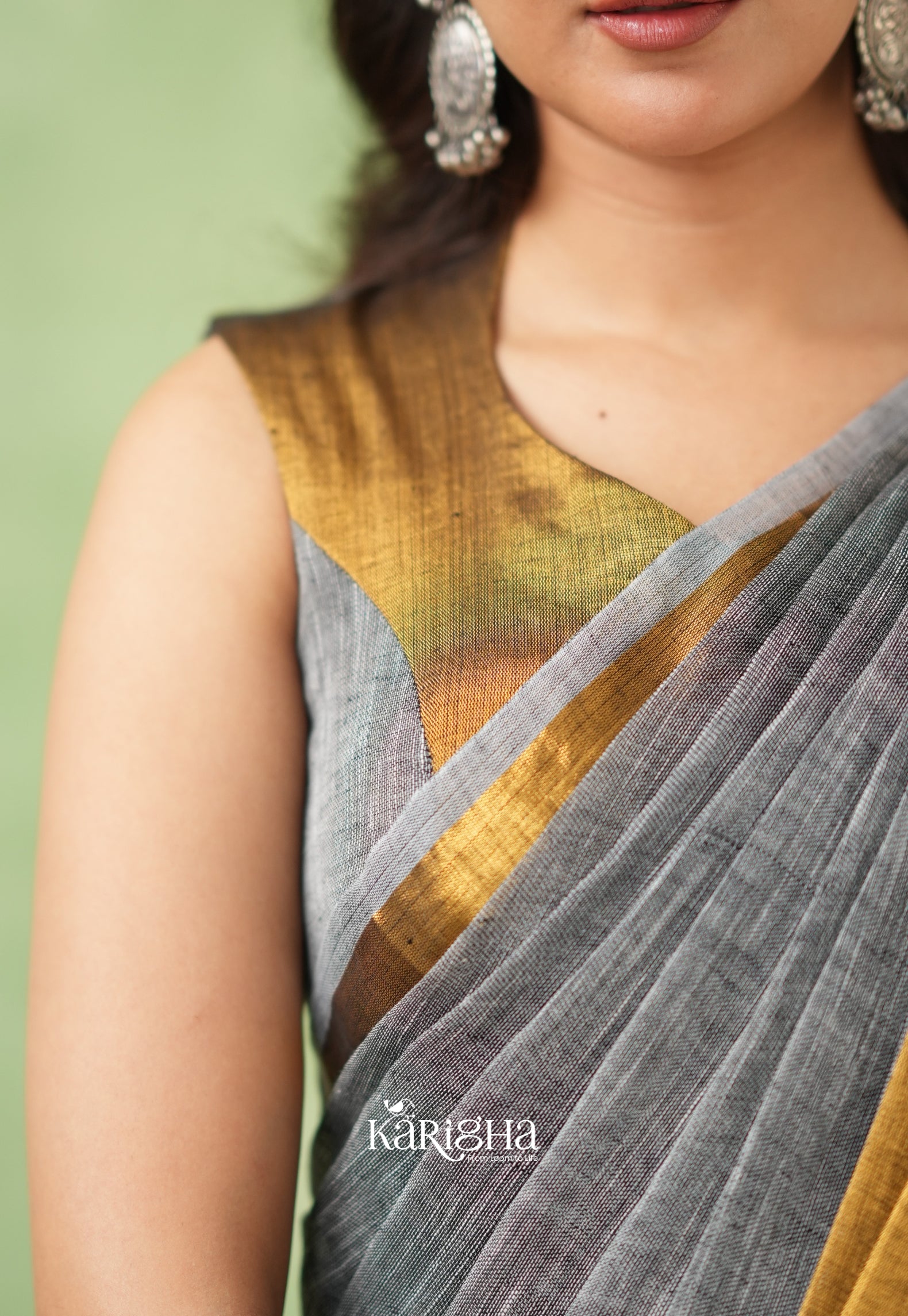 Gilded Linen Grace – Cotton Linen Saree with Radiant Edge