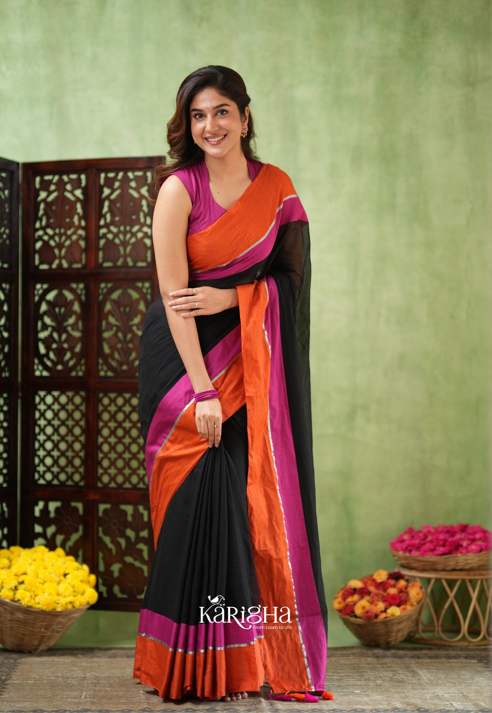 Midnight Ember – Black Mul Cotton Saree with Sunset Tassels