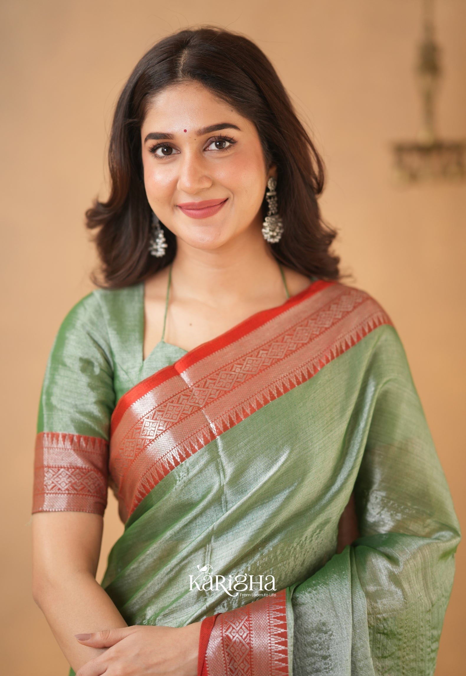 Vermilion Grace – Elegant Tissue Saree with Statement Edge