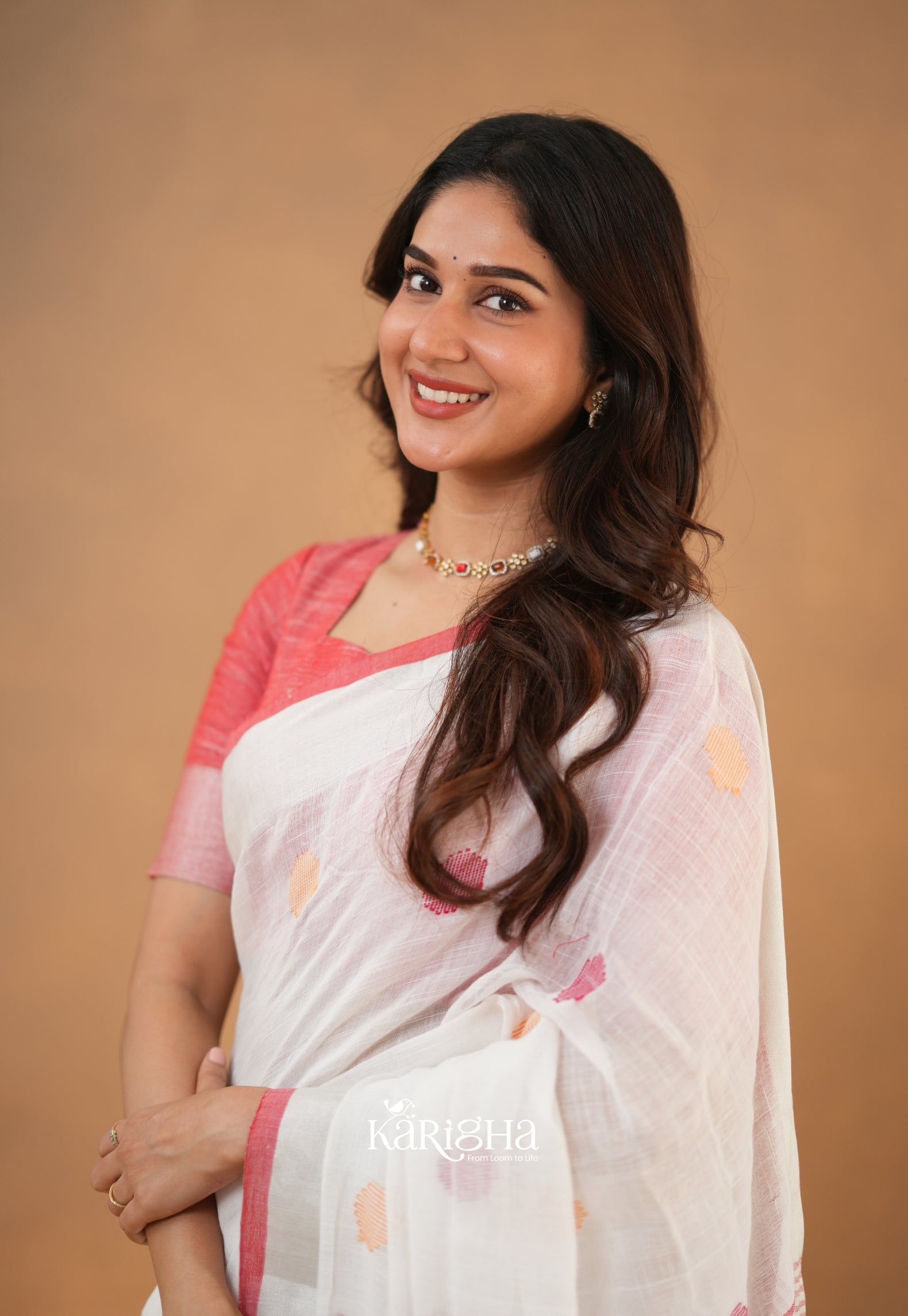 Legacy Loom – Handwoven Cotton Saree with Timeless Craft