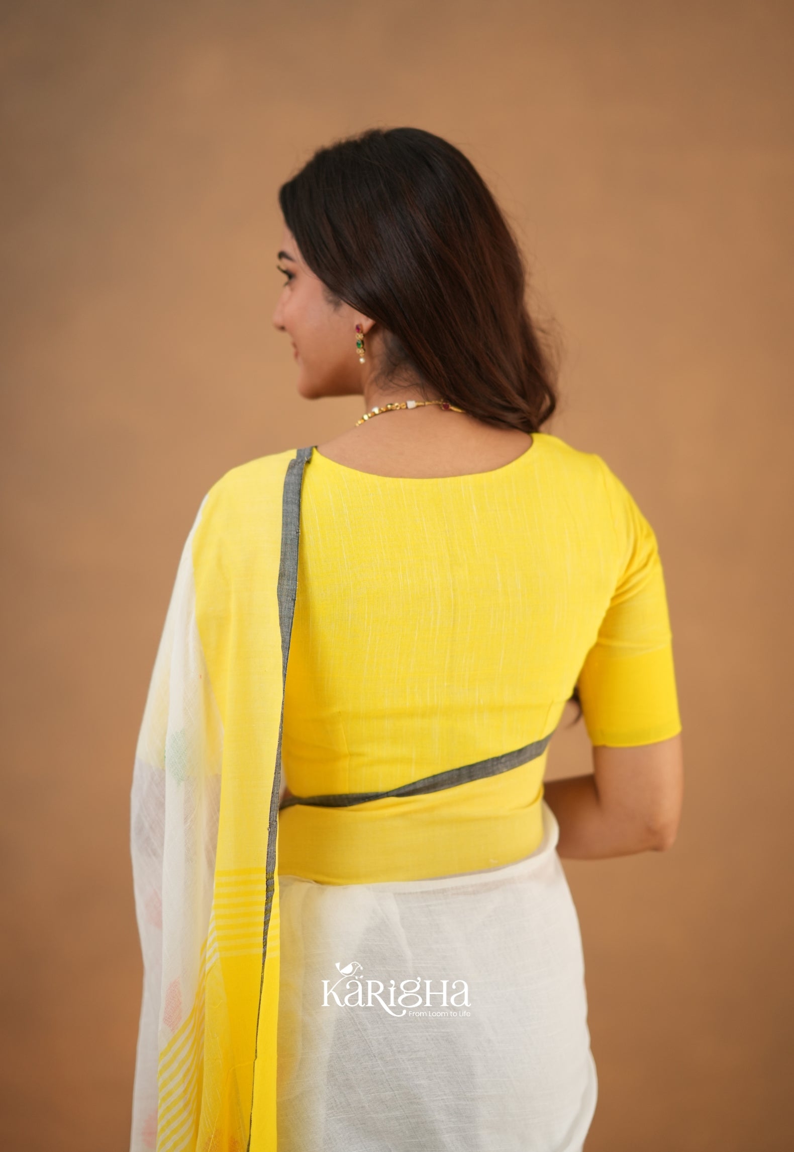 Legacy Loom – Handwoven Cotton Saree with Timeless Craft