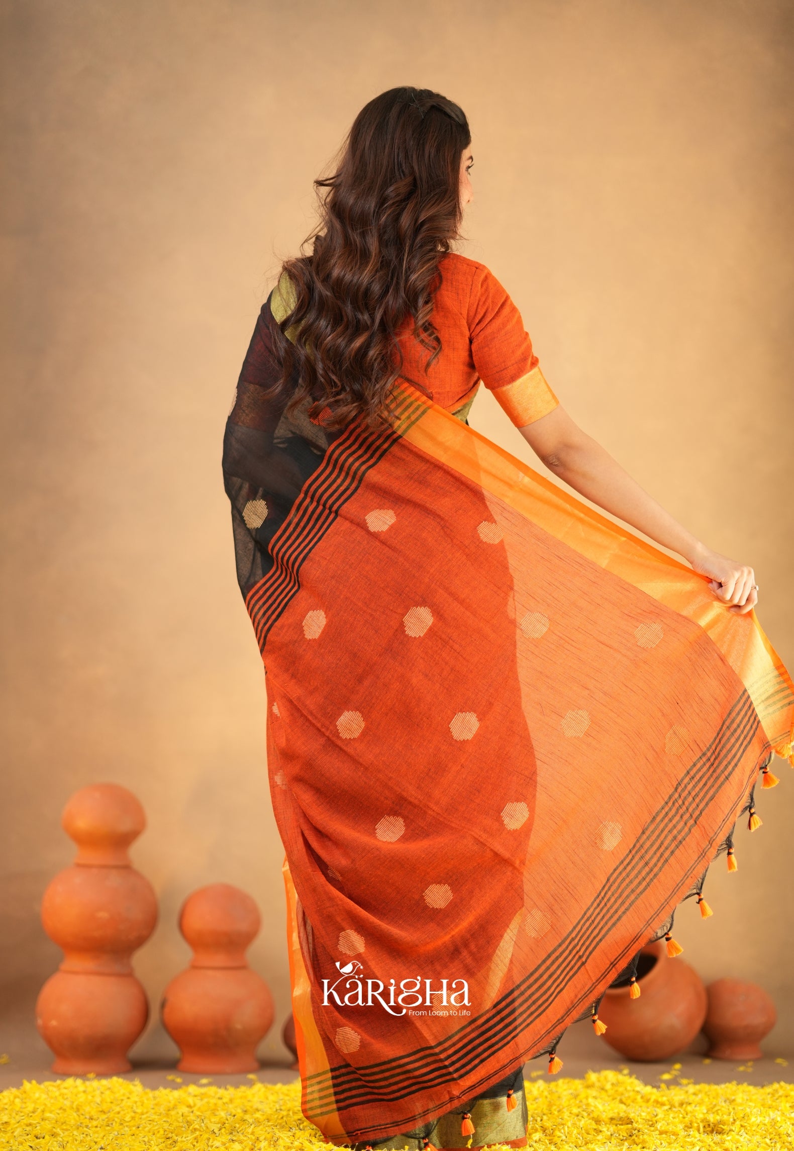 Legacy Loom – Handwoven Cotton Saree with Timeless Craft