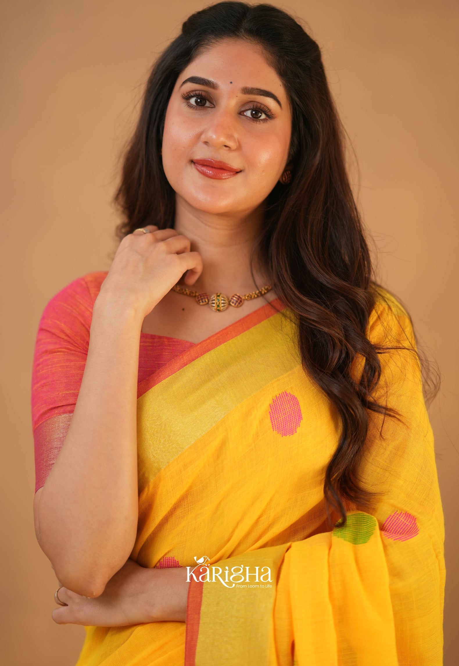 Legacy Loom – Handwoven Cotton Saree with Timeless Craft