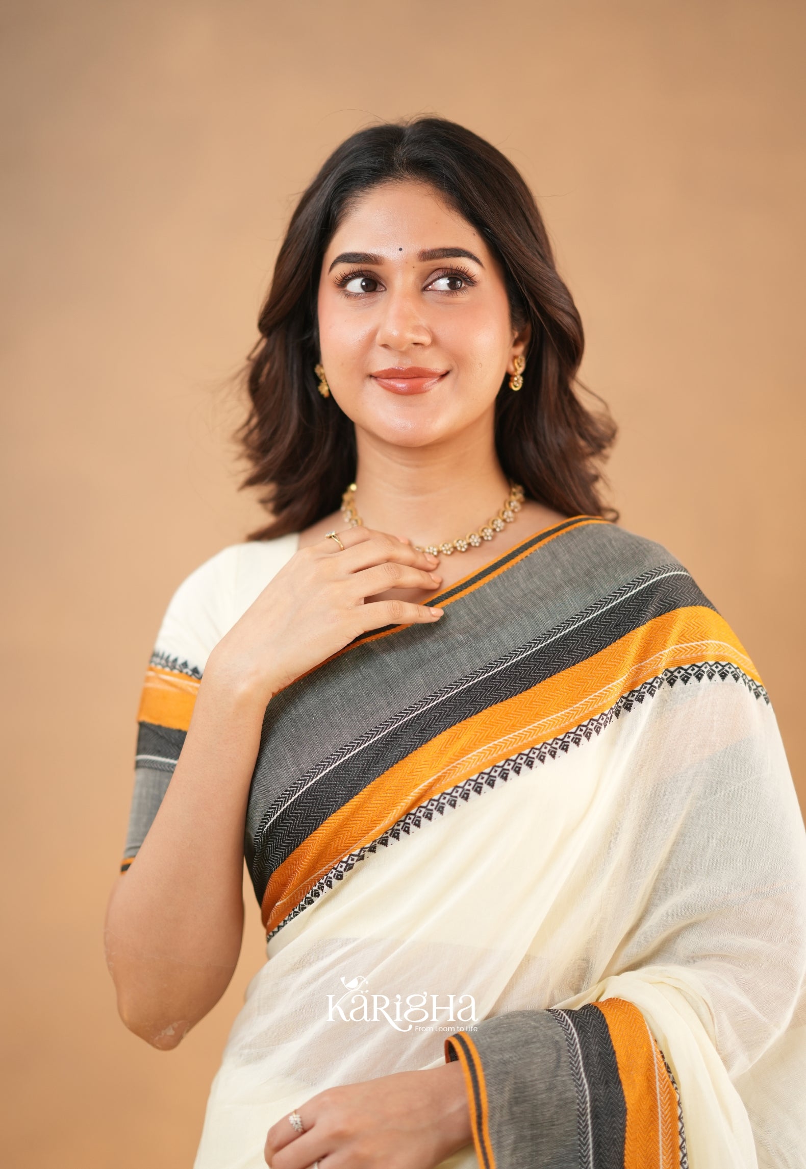 Calcutta Craft – Artisanal Cotton Saree with Timeless Weave